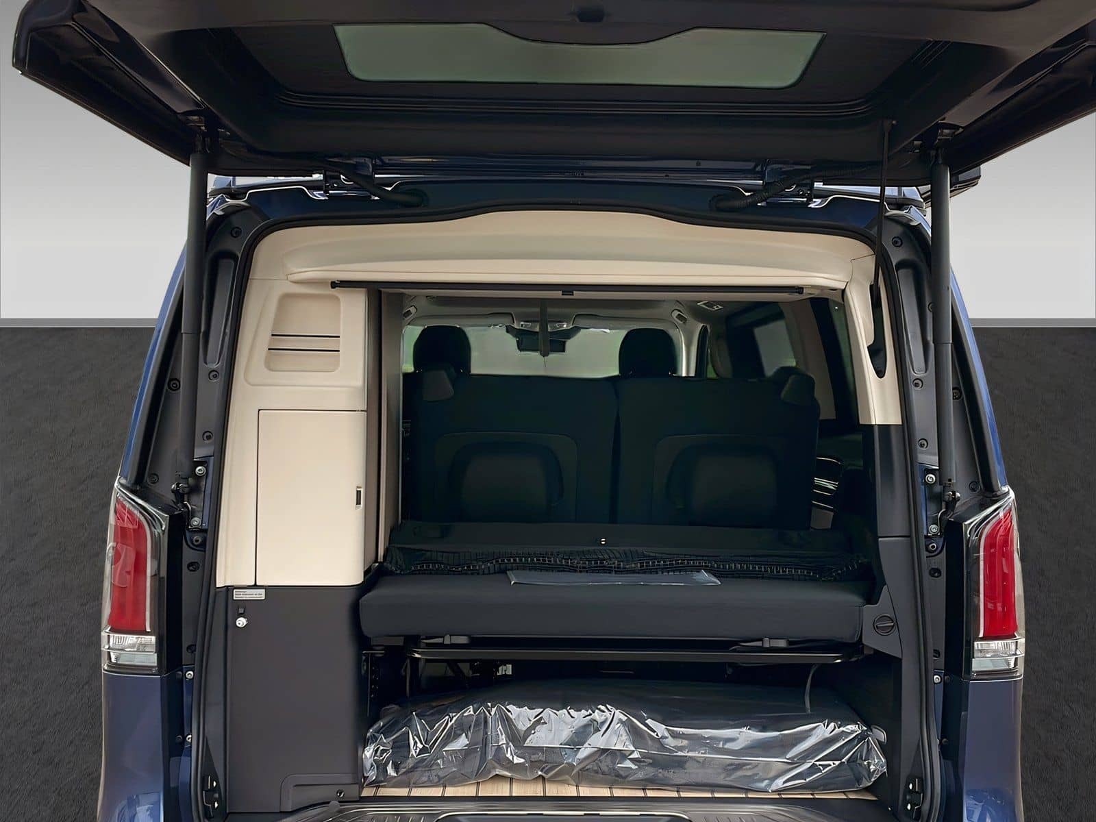 Mercedes-Benz Marco Polo 250 d 4M AMG+DIST+NIGHT+AIRM+AHK+360 foto 7