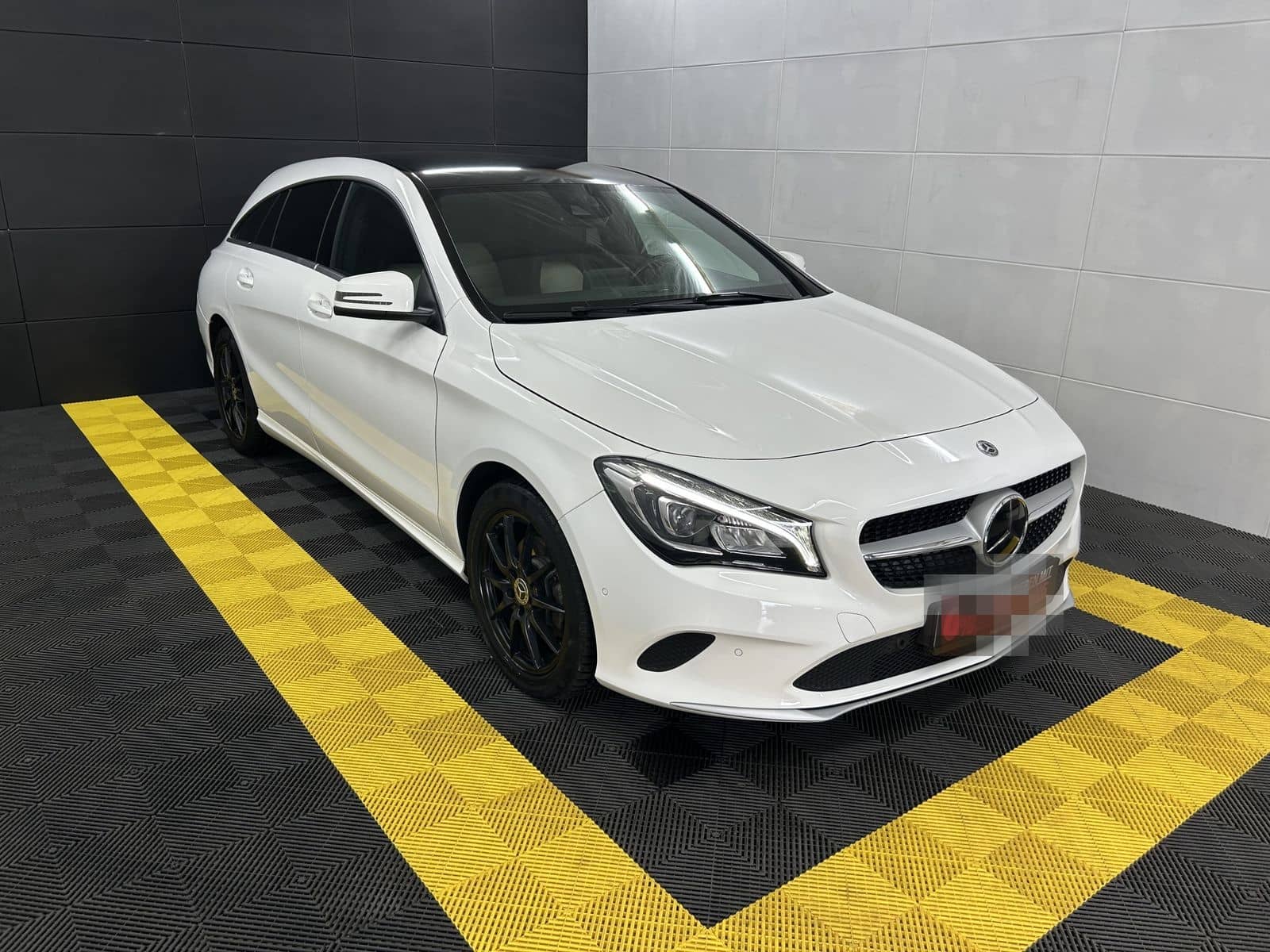 Mercedes-Benz CLA 220 4Matic ACC+LED+Leder+CarPlay+Keyless+SHZ foto 3
