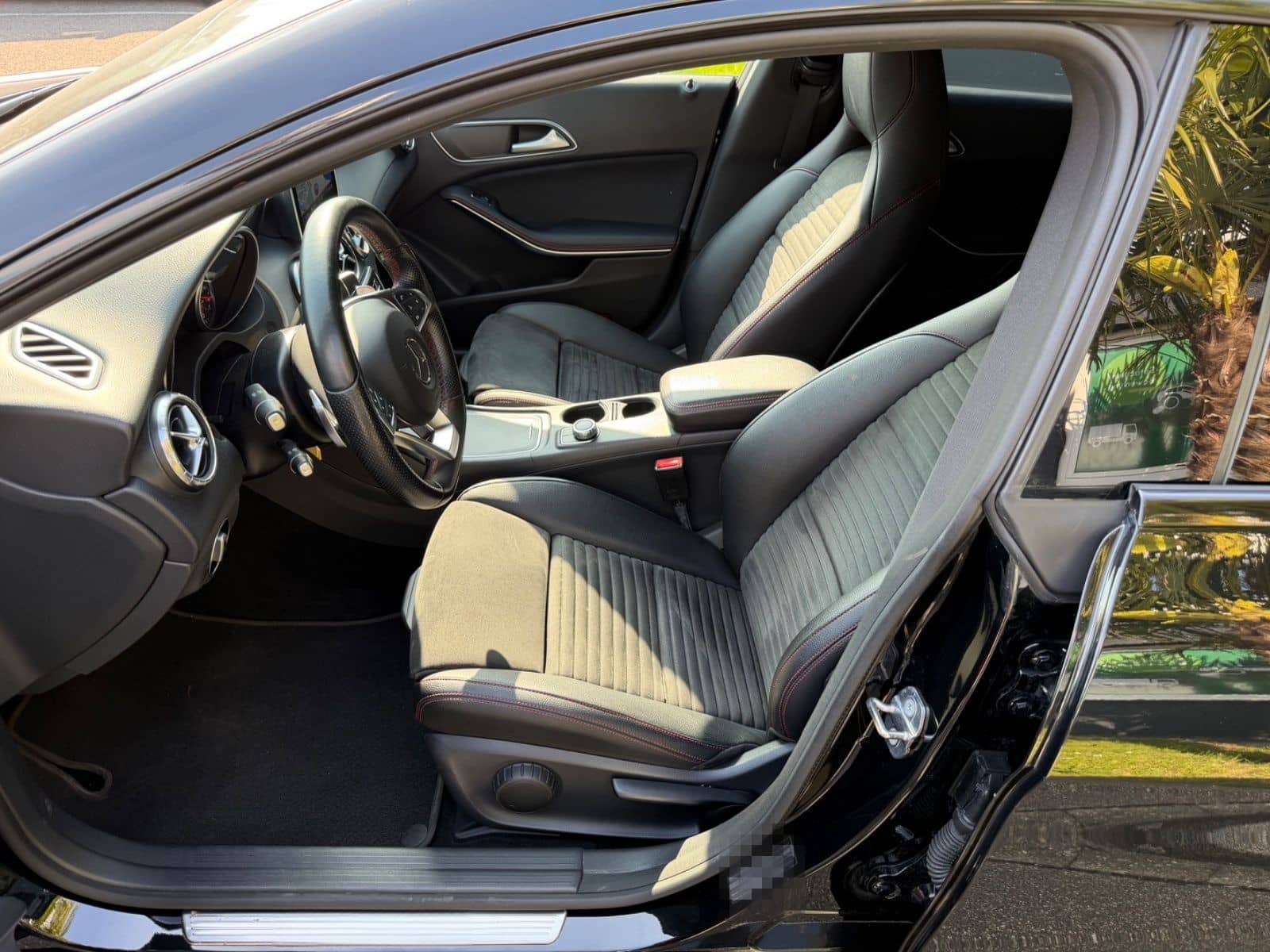 Mercedes-Benz CLA 180 AMG SHZ Klima Edition LED HP TFT 19Zoll foto 5