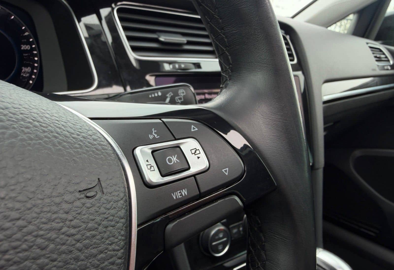 Volkswagen Golf 1.5 TSI High Exclusive *Panoramadach foto 16