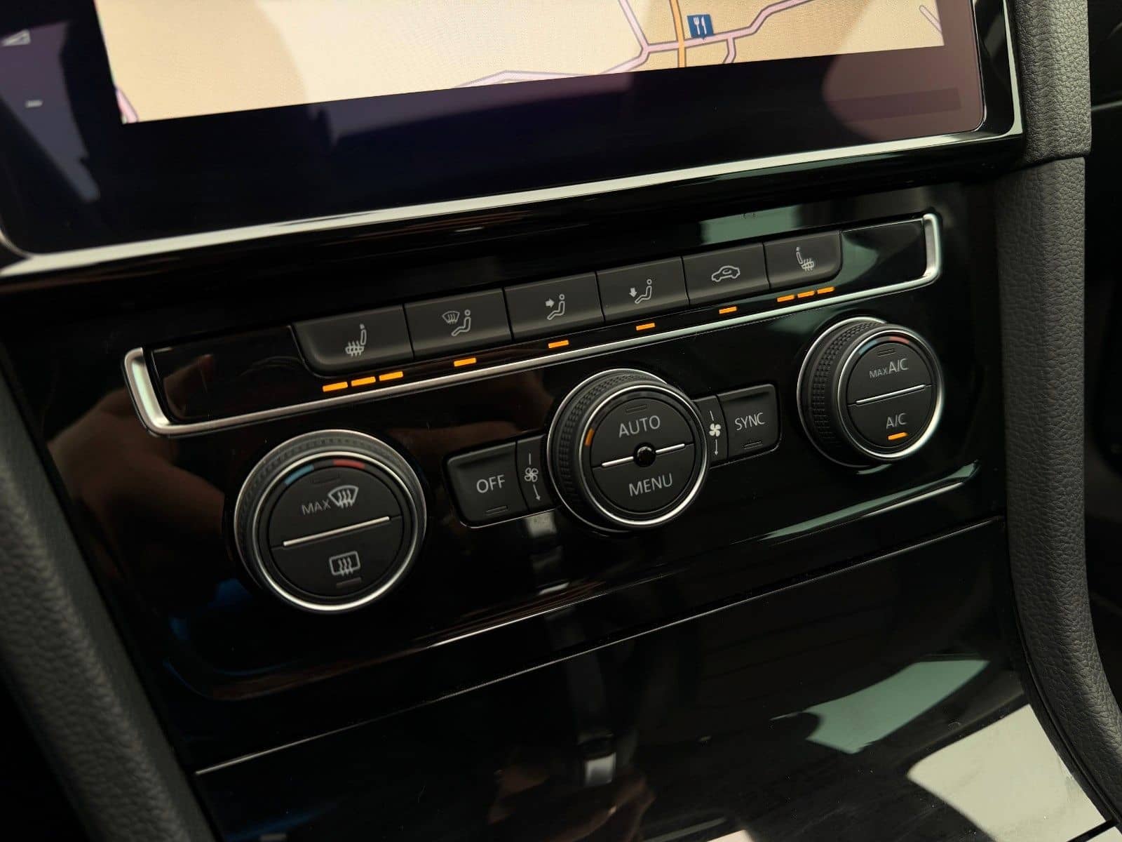 Volkswagen Golf 1.5 TSI High Exclusive *Panoramadach foto 20