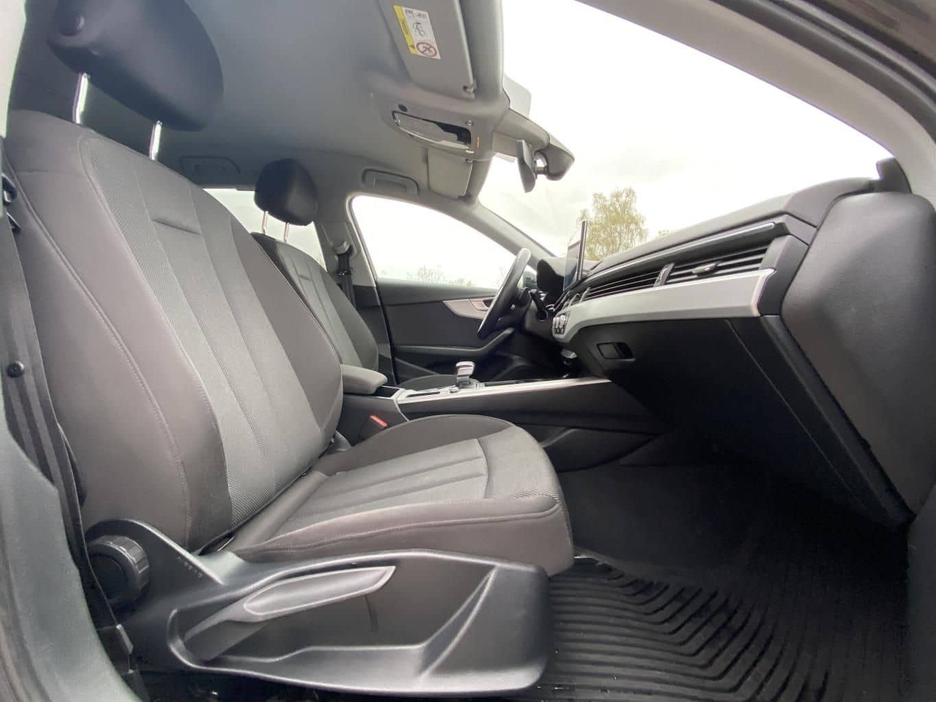 Audi A4 Avant 35 2.0 TFSI S-TRONIC NAVI+LED+DAB+SHZ+P foto 13