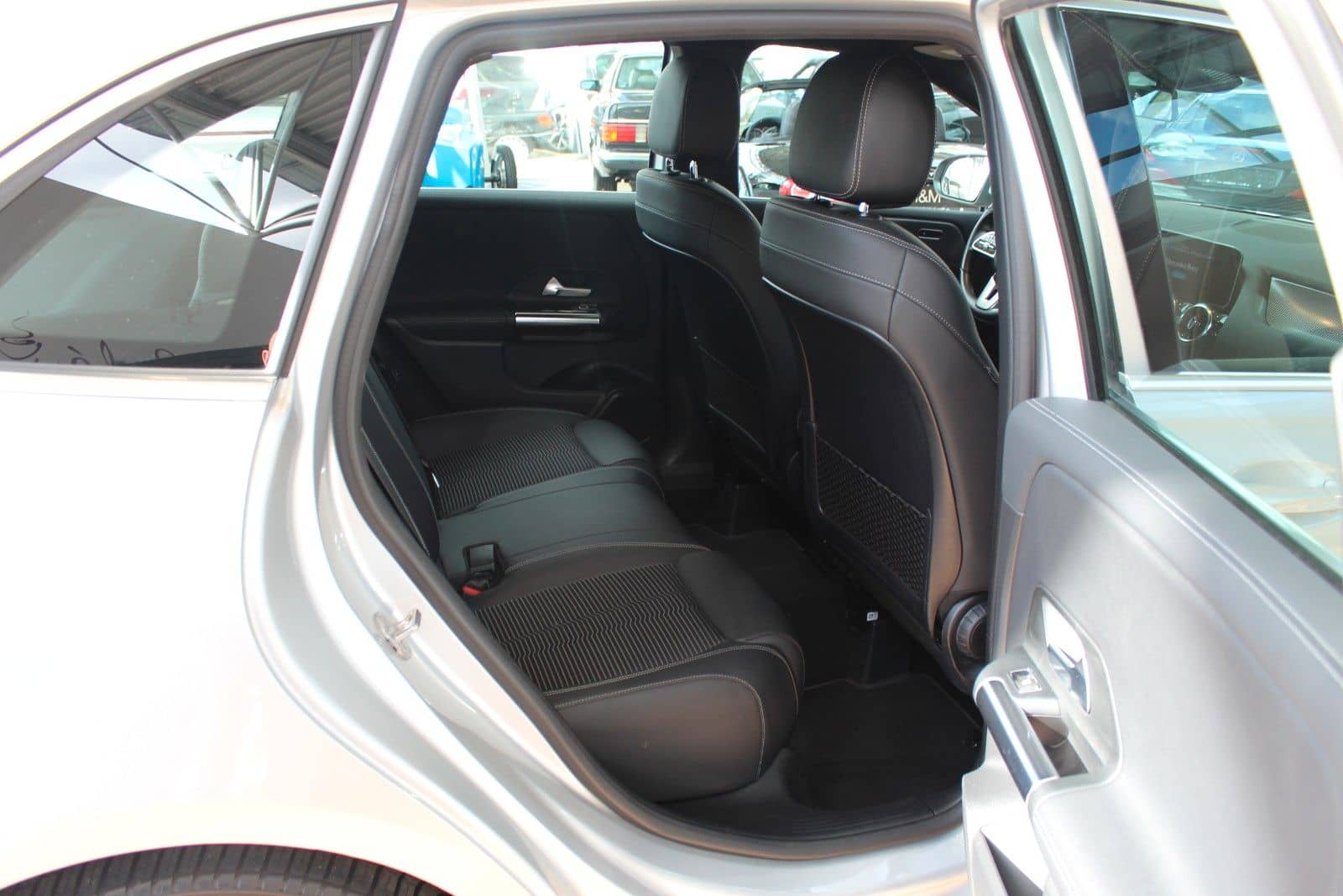 Mercedes-Benz B 180 B B 180 d+Autom+Navi+AHK+SHZ+ foto 16