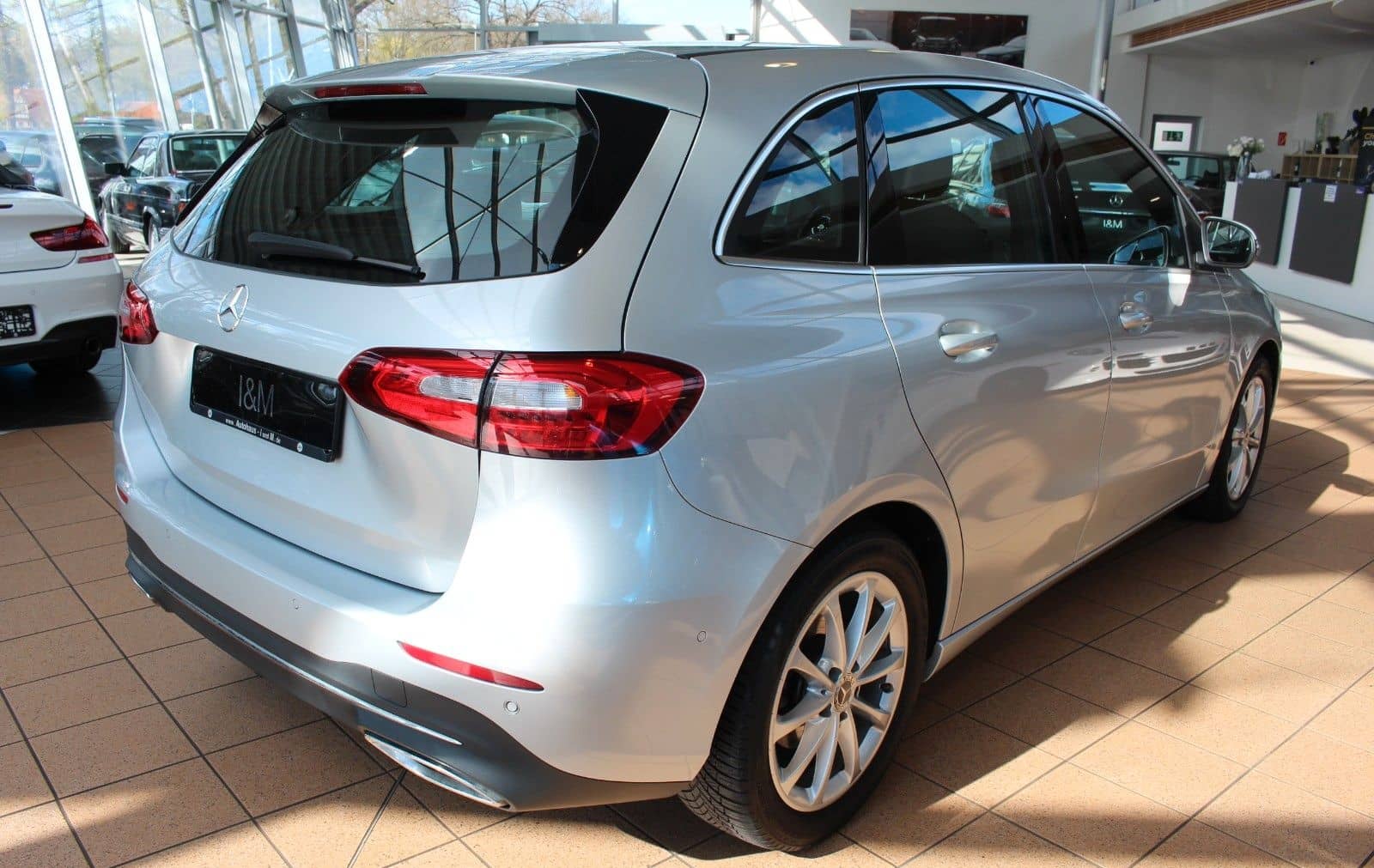 Mercedes-Benz B 180 B B 180 d+Autom+Navi+AHK+SHZ+ foto 6