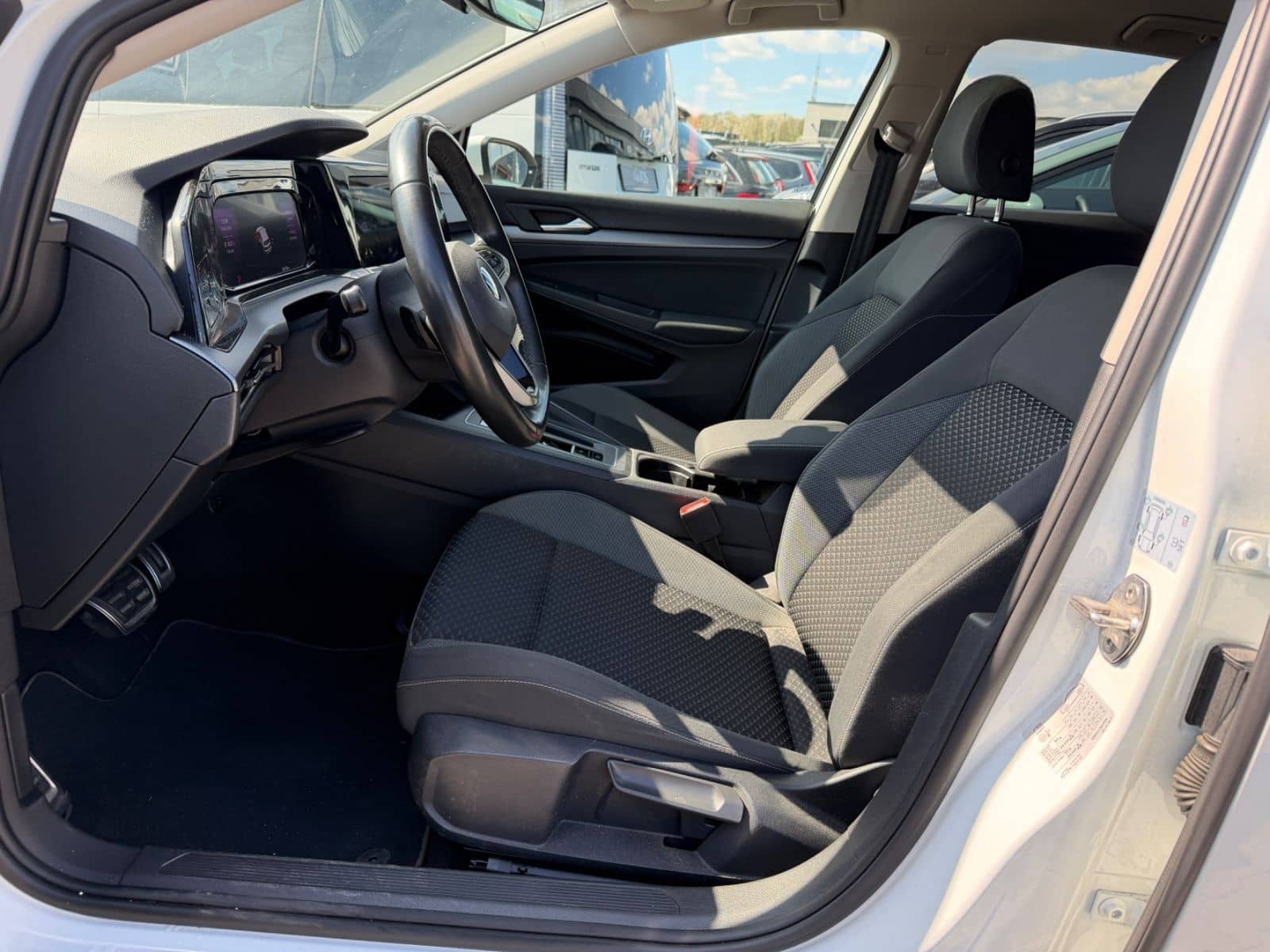 Volkswagen Golf VIII Lim. Active Aut/Kamera/Navi/Garantie foto 10