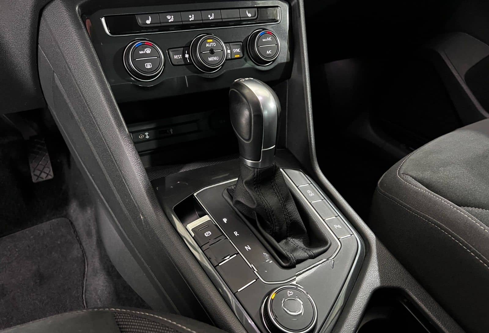 Volkswagen Tiguan Highline 4M | 1-HAND | ACC | NAVI | AHK foto 13