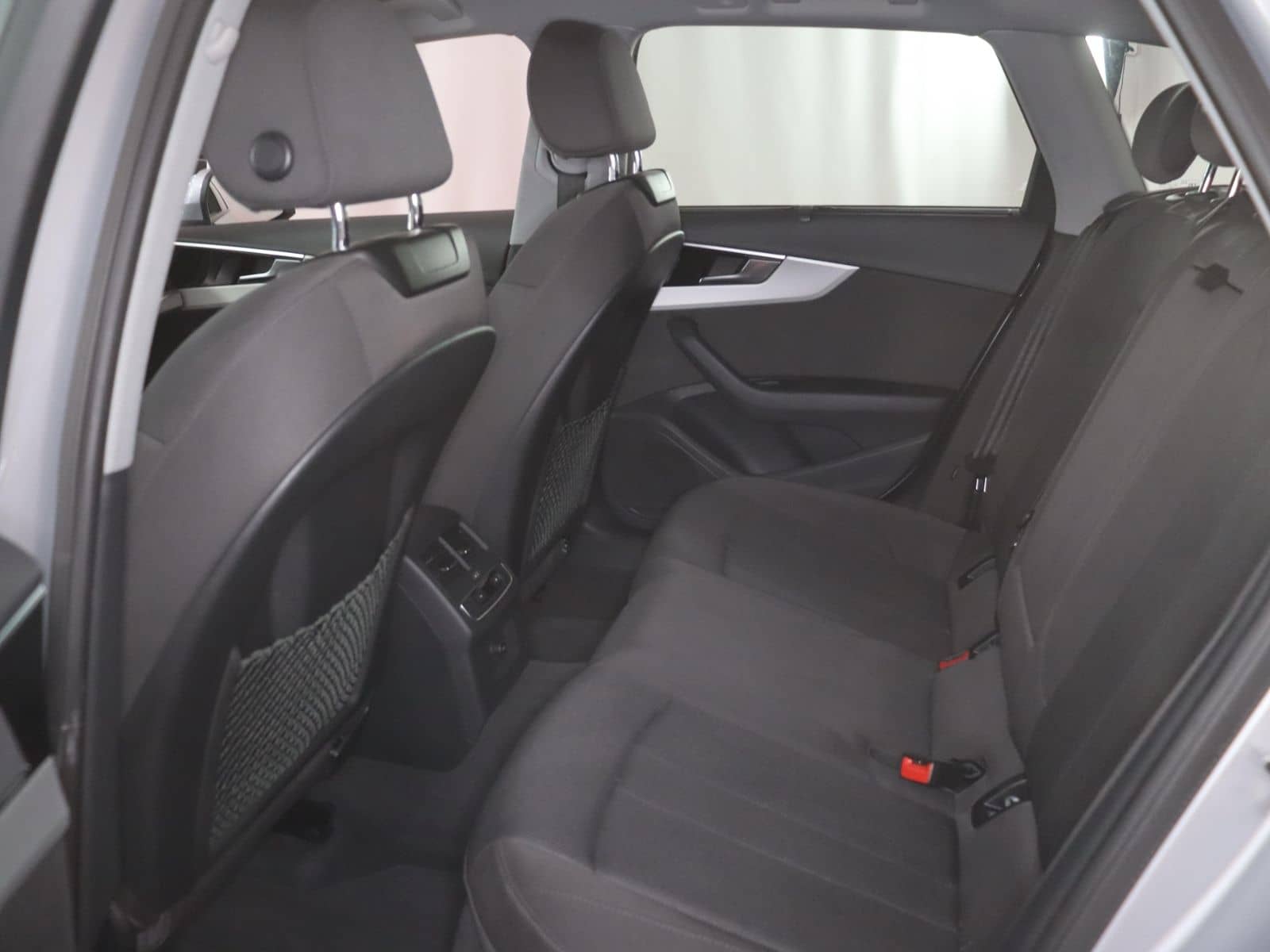 Audi A4 Avant 35TFSI 261,-ohne Anzahlung Navi AHK Sit foto 13