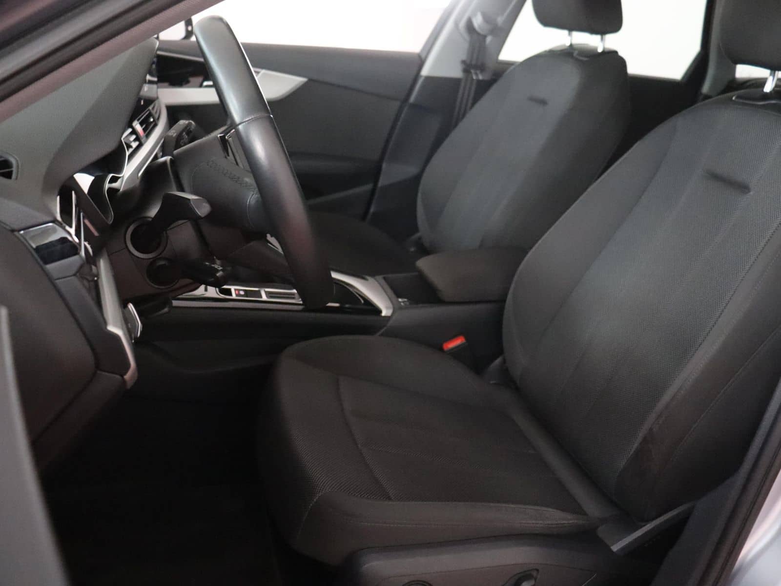 Audi A4 Avant 35TFSI 261,-ohne Anzahlung Navi AHK Sit foto 5