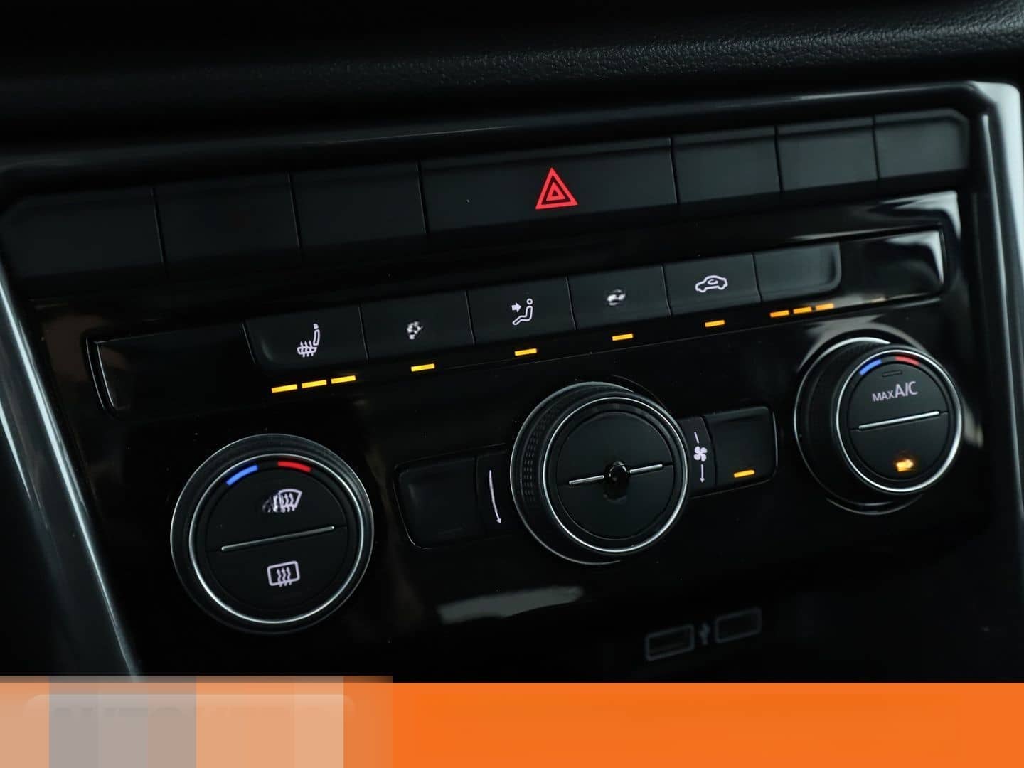 Volkswagen T-Roc 1.6 TDI IQ.DRIVE*NAVI*LED*ACC*SHZ* foto 23