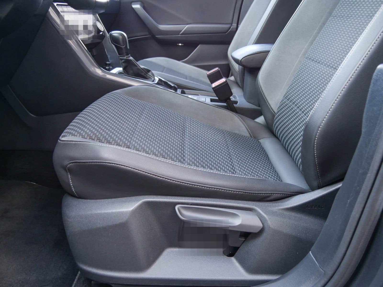 Volkswagen T-Roc 1.5 TSI R-Line LED ACC Navi Kamera foto 14