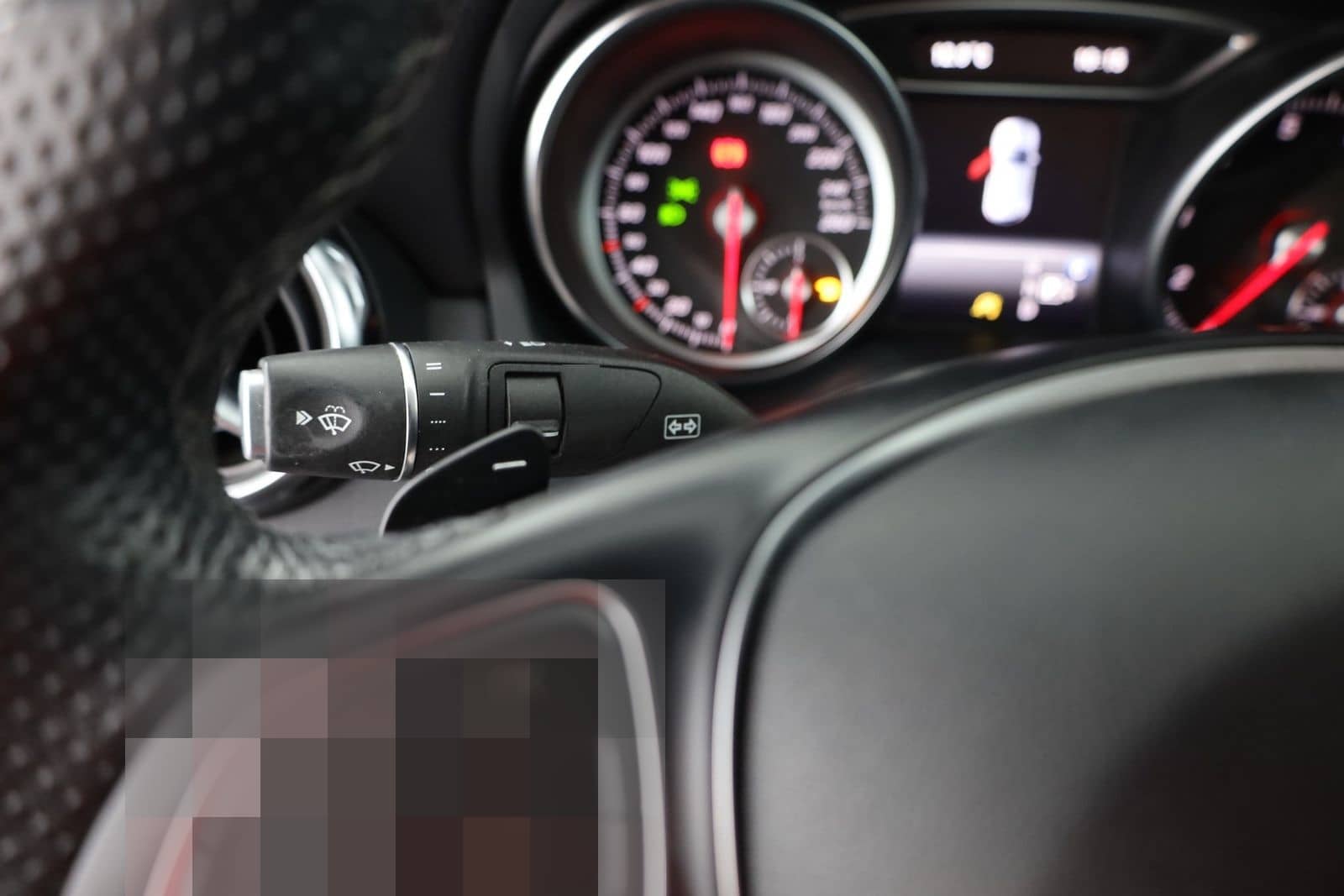 Mercedes-Benz GLA 180 LED Navi Sitzheizung Teilleder PDC ACC foto 19