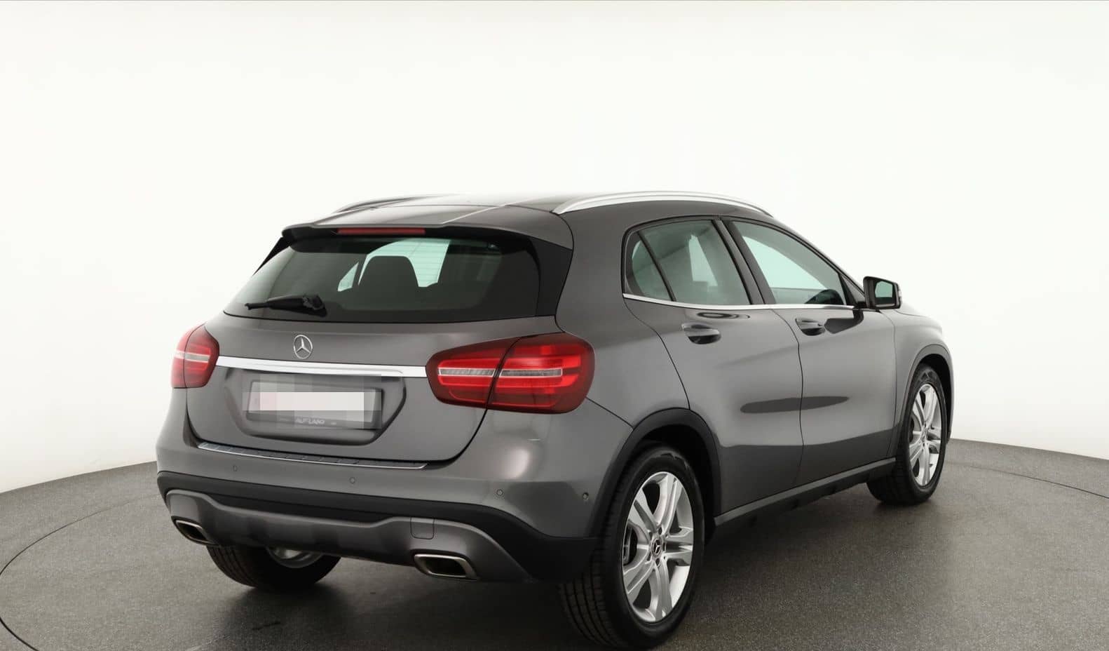 Mercedes-Benz GLA 180 LED Navi Sitzheizung Teilleder PDC ACC foto 5