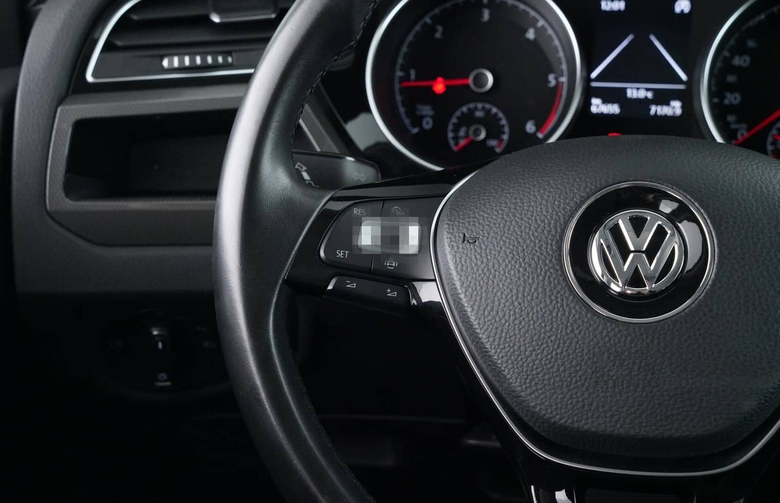 Volkswagen TOURAN IQ DRIVE 1.6TDI 1.HAND+SCHWENKBARE AHKuvm foto 16