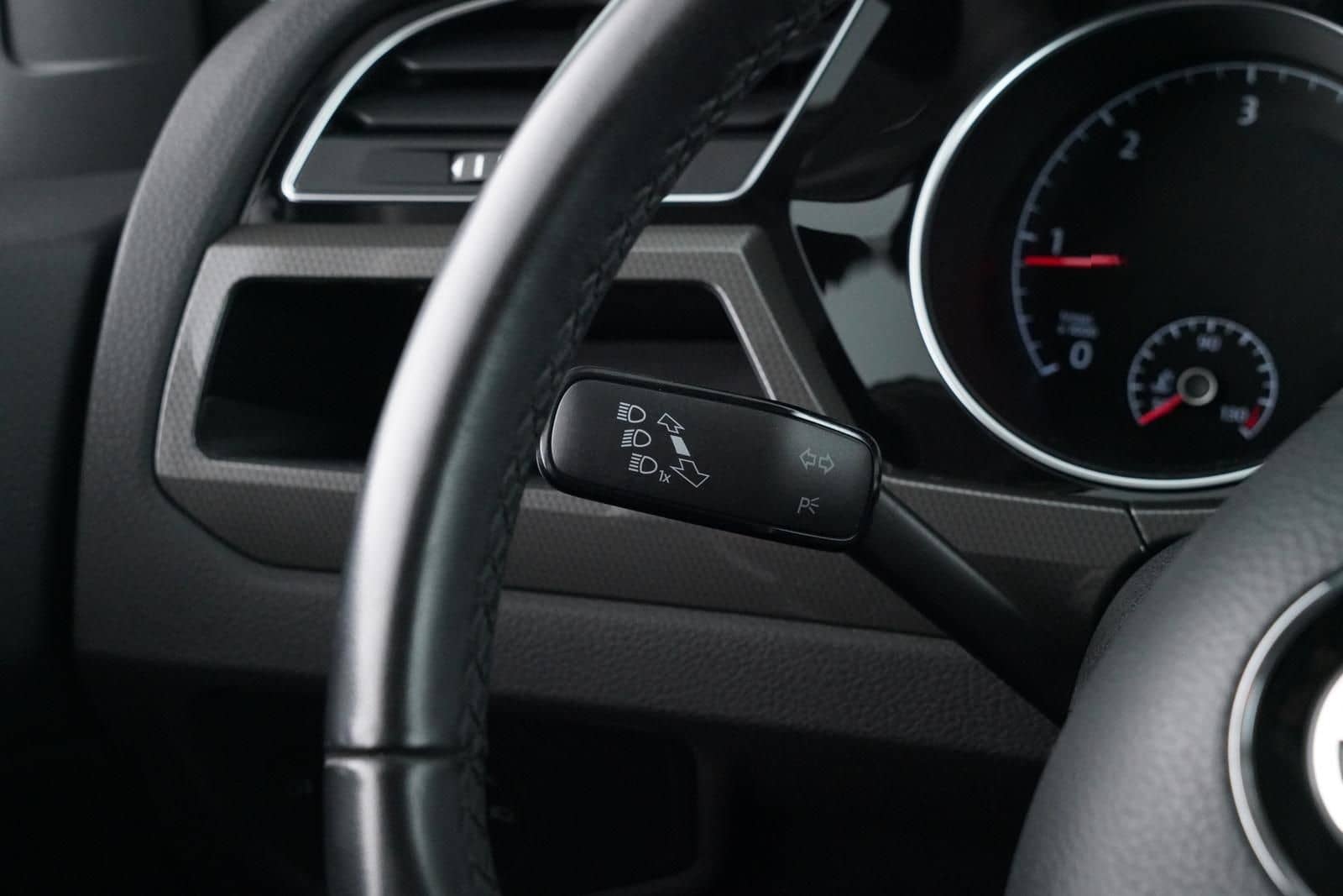 Volkswagen TOURAN IQ DRIVE 1.6TDI 1.HAND+SCHWENKBARE AHKuvm foto 18