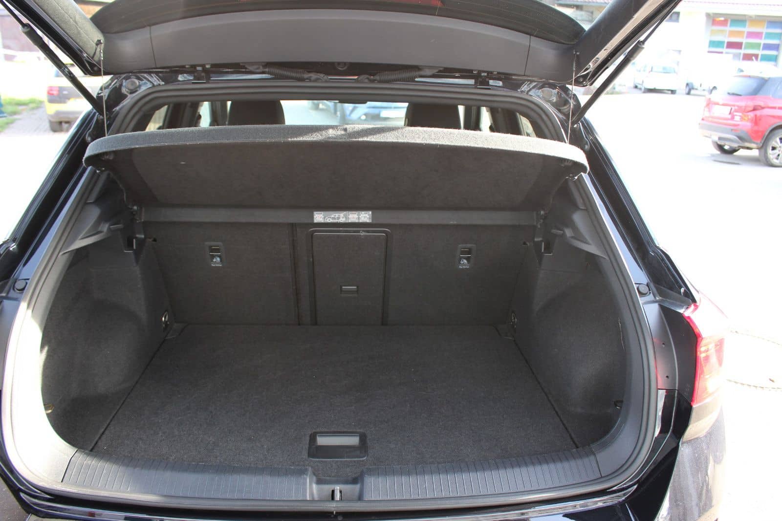 Volkswagen T-Roc Sport/ DSG/AHK/Kamera/ACC/LED foto 8