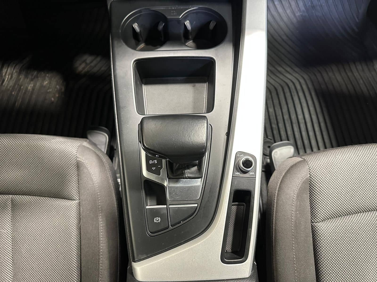 Audi A4 Avant 2.0 35 TFSI Navi|SHZ|LED foto 16