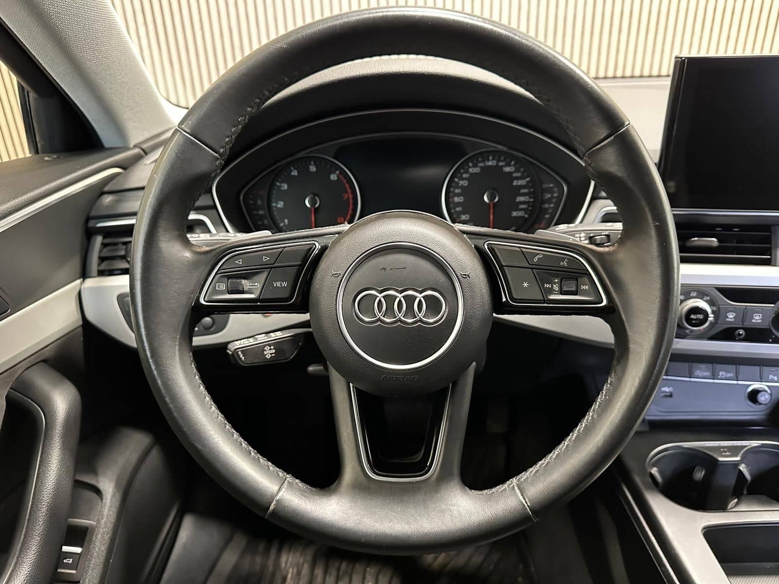 Audi A4 Avant 2.0 35 TFSI Navi|SHZ|Alu|LED foto 8