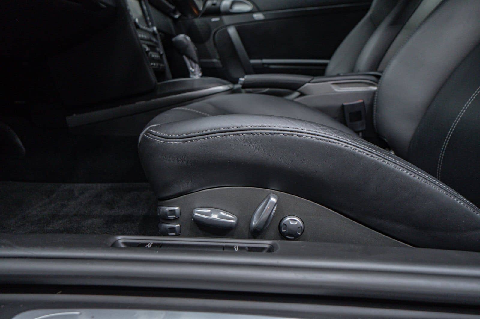 Porsche 911 997.2 Carrera 4S SportChrono SportAbgas BRD foto 14