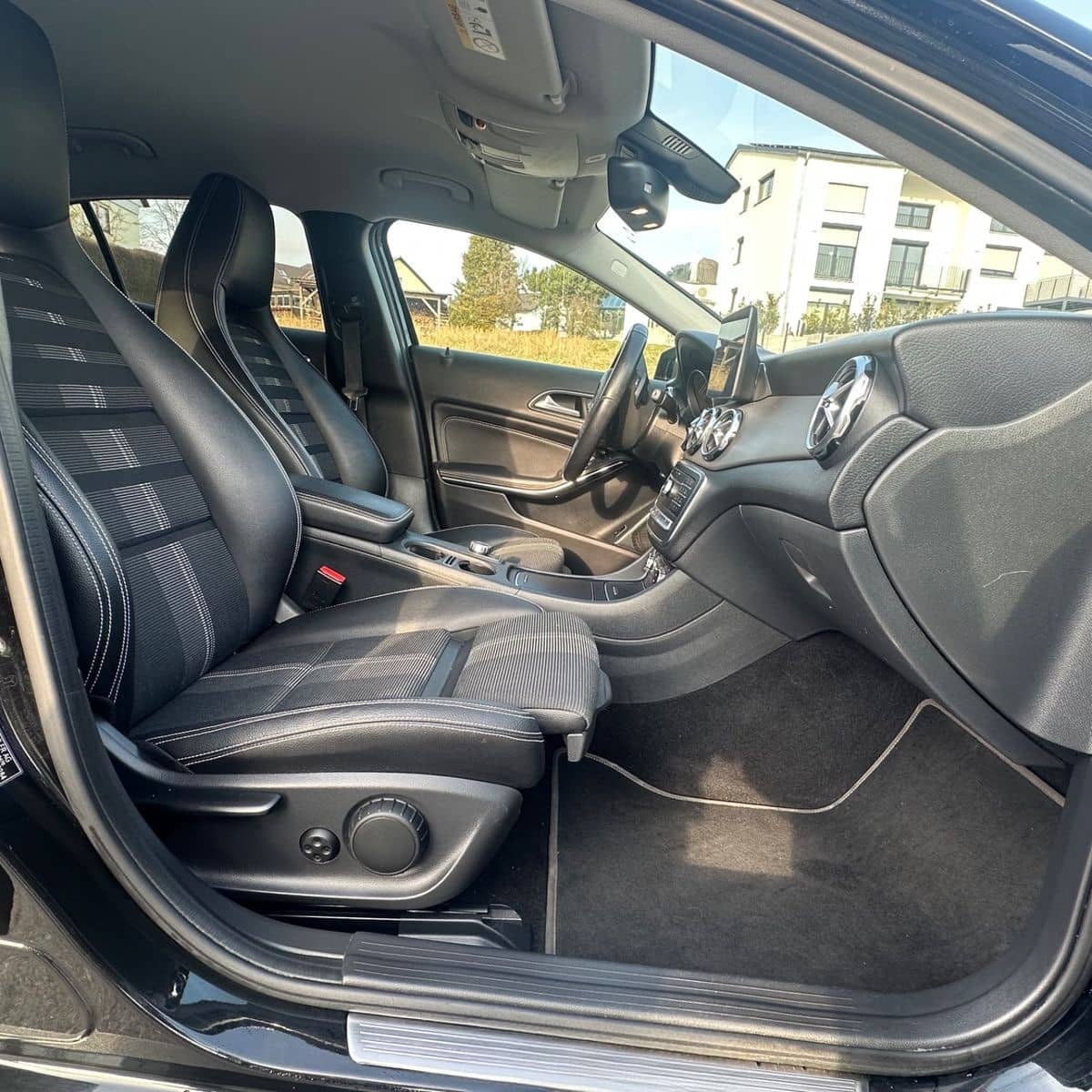 Mercedes-Benz GLA 220d 4Matic Urban-Navi-SZH-PDC-Rückfahrkamer foto 13