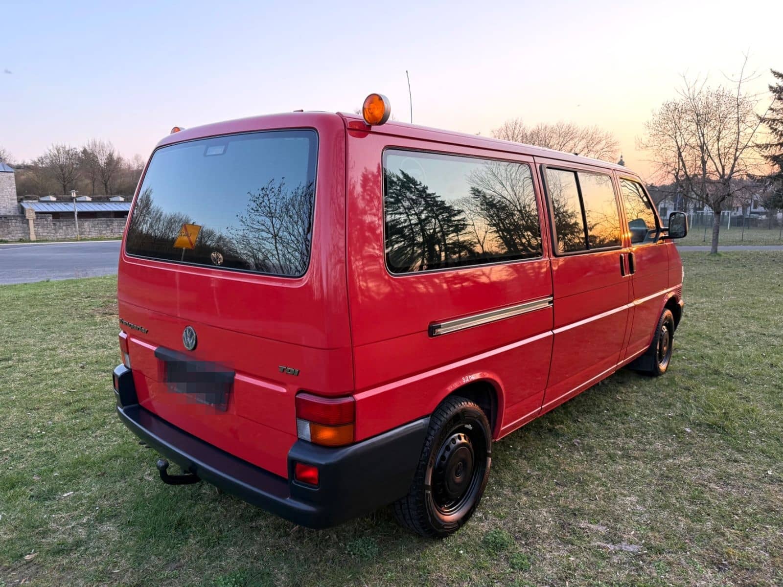 Volkswagen T4 2.5TDI, 1.Hand, *54TKM* Webasto *RARITÄT* TÜV foto 6