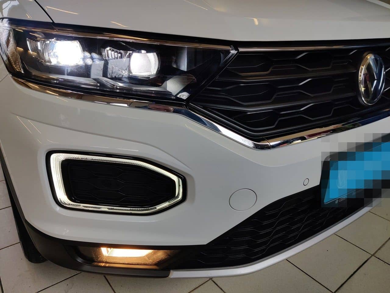 Volkswagen T-Roc 2.0 TDI DSG 4MOTION Sport, LED, ACC, Navi foto 18