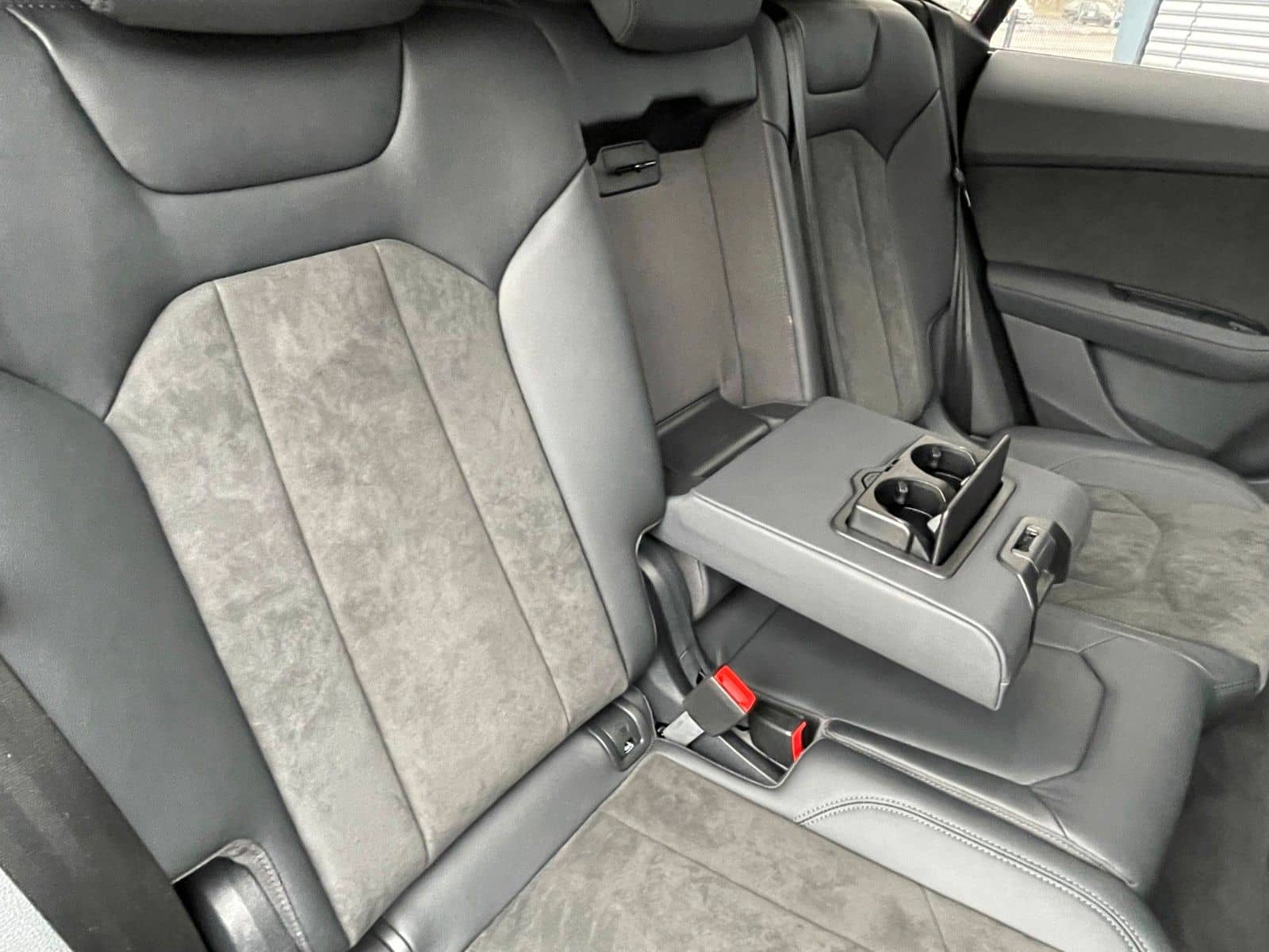 Audi RS Q8 4.0 TFSI qu. BLACK MATRIX DYNAMIK HUD PANO foto 22