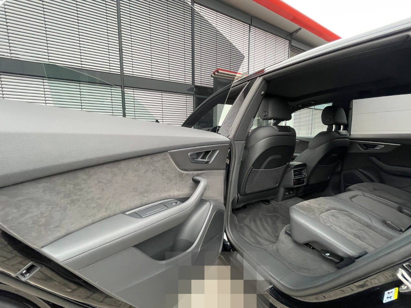 Audi RS Q8 4.0 TFSI qu. BLACK MATRIX DYNAMIK HUD PANO foto 25