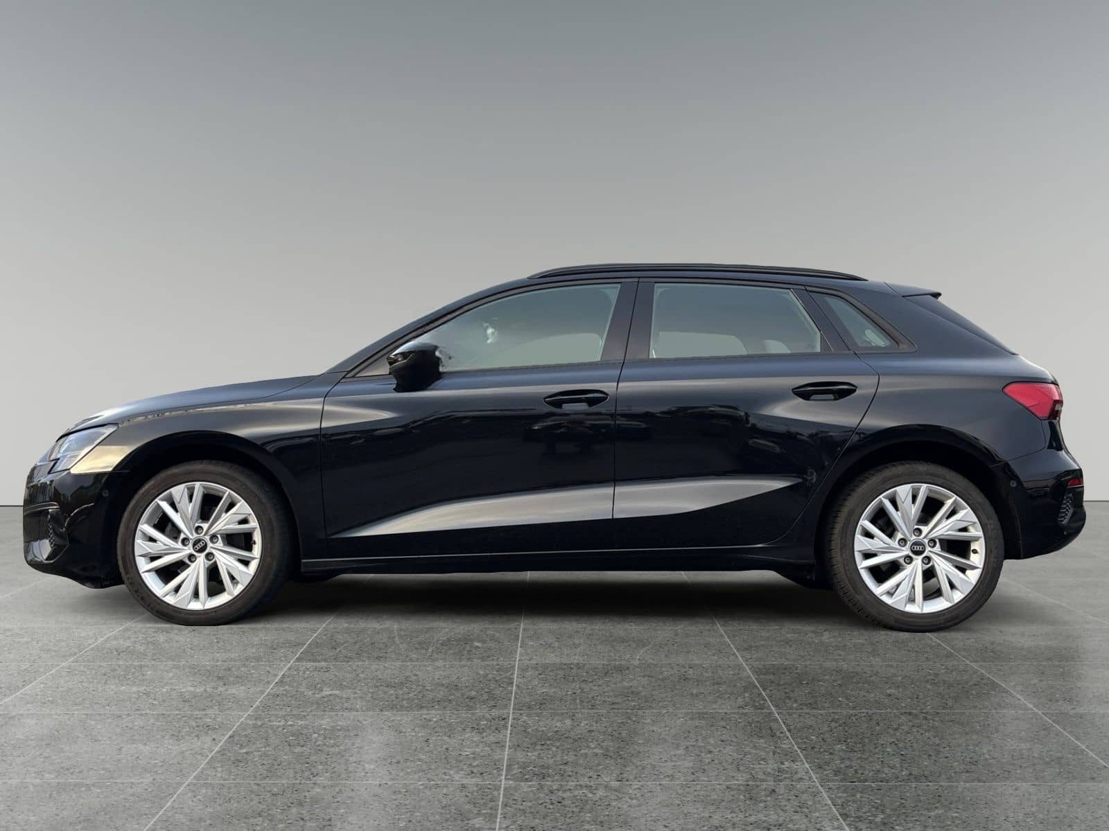 Audi A3 Sportback 30 TDI advanced foto 2