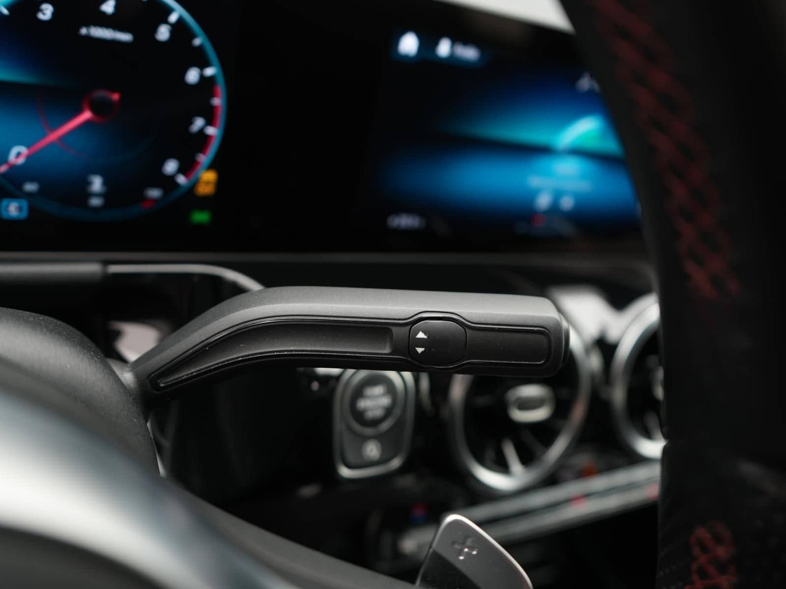 Mercedes-Benz B 200 AMG-Line,LED,PANO,AHK,APP,KAM,SHZ,NAV,TEMP foto 13