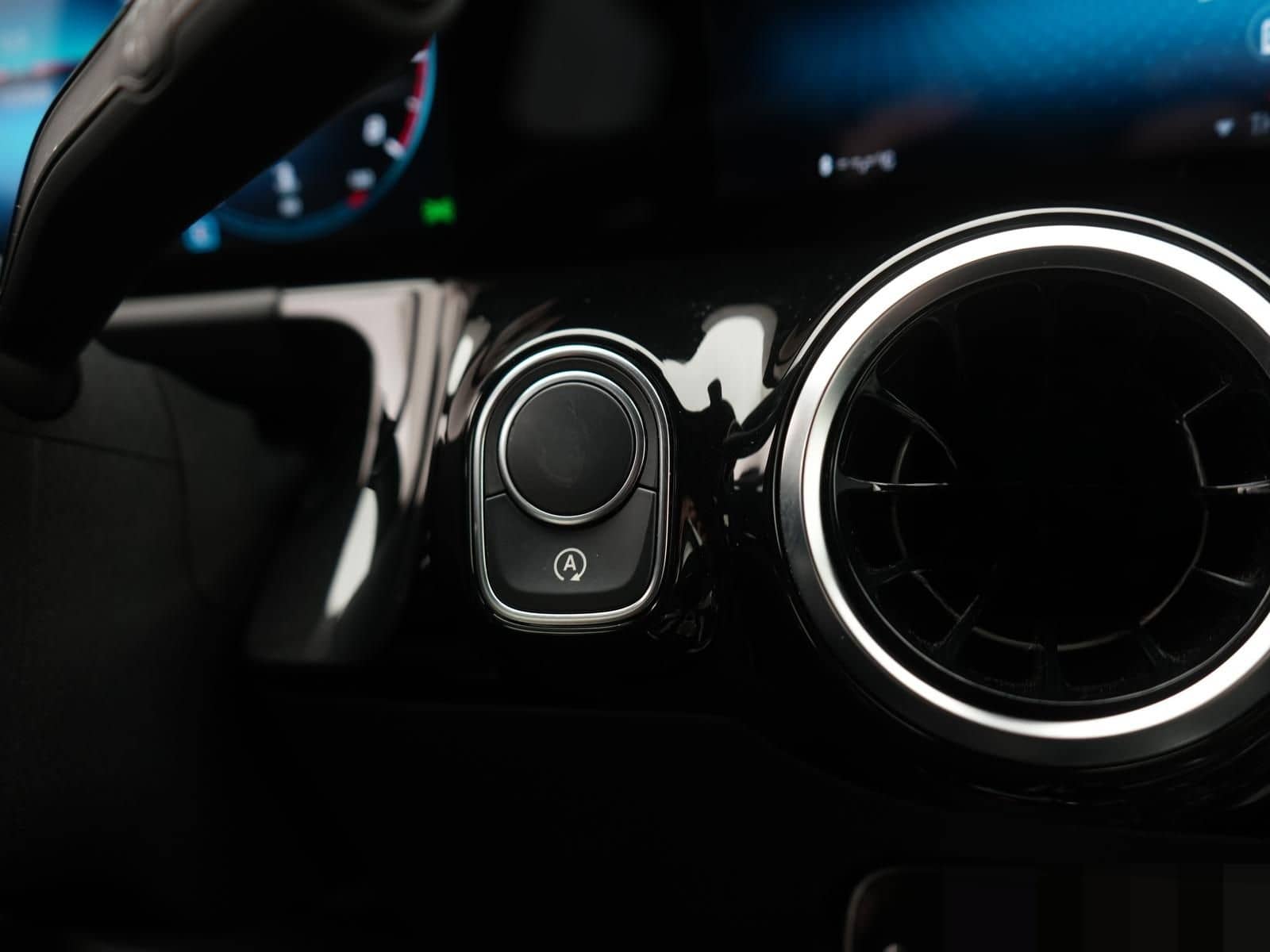 Mercedes-Benz B 200 AMG-Line,LED,PANO,AHK,APP,KAM,SHZ,NAV,TEMP foto 22