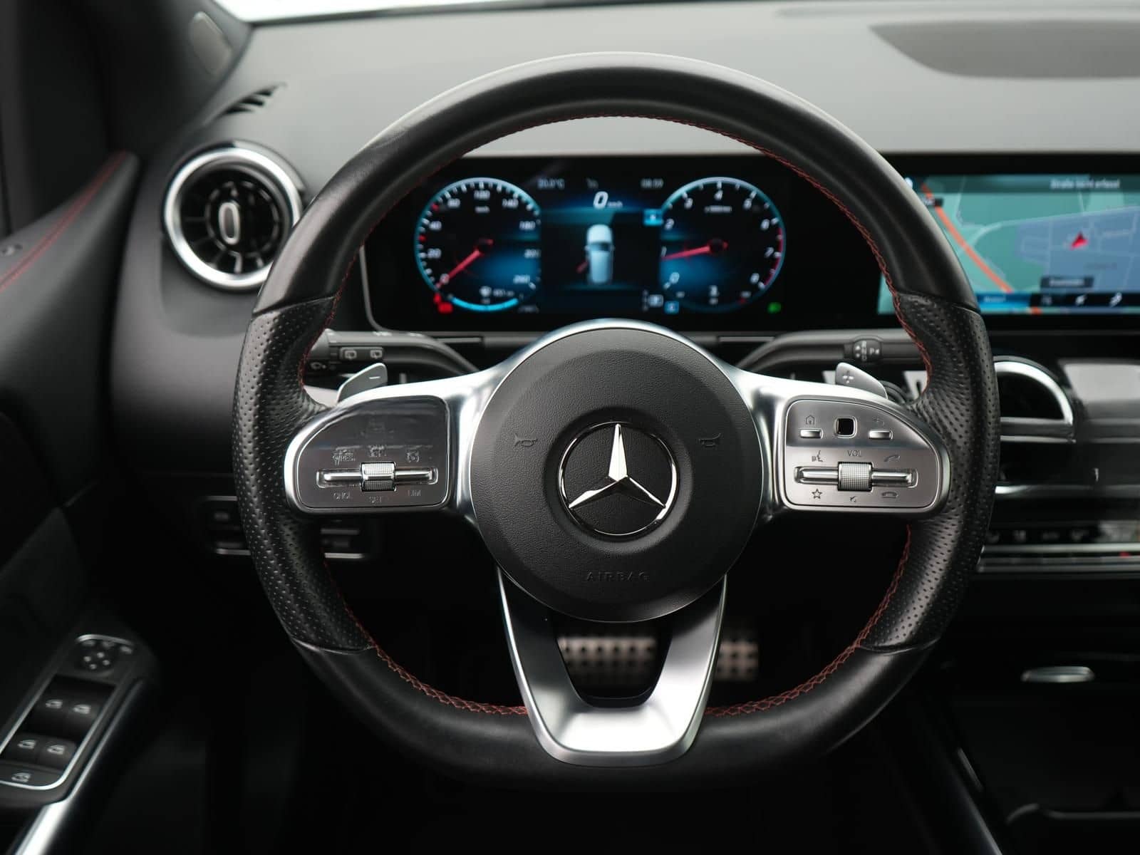 Mercedes-Benz B 200 AMG-Line,LED,PANO,AHK,APP,KAM,SHZ,NAV,TEMP foto 10