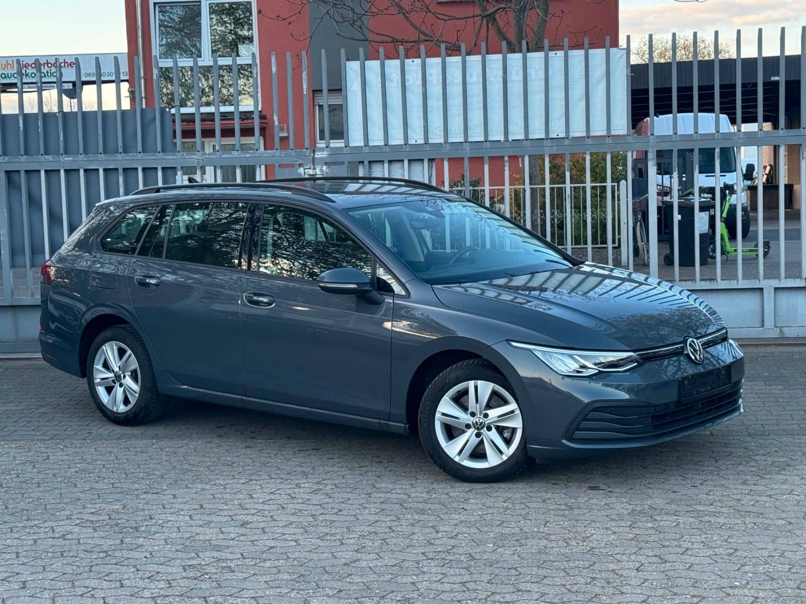 Volkswagen Golf VIII Variant Life foto 1