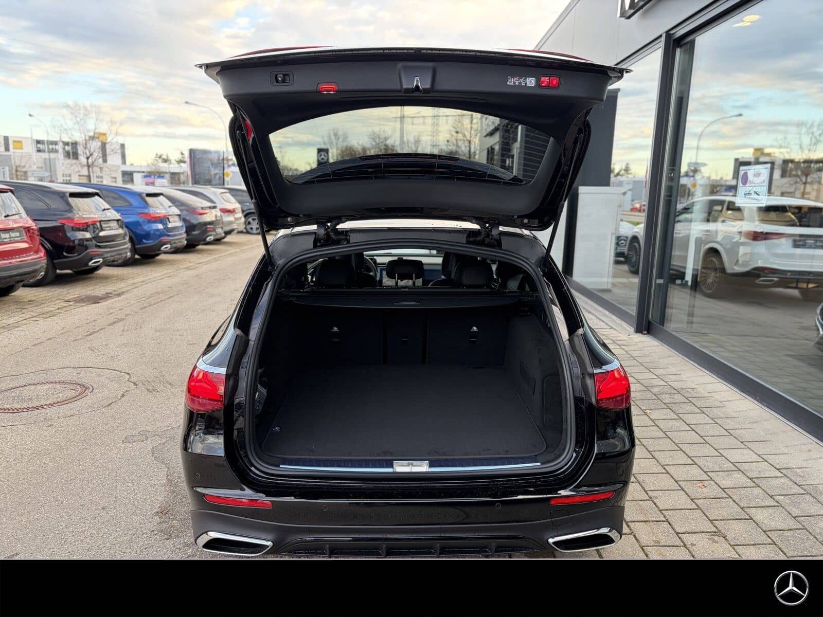 Mercedes-Benz E 450 d T 4M AMG Premium Air AHK Pano Sitzklima foto 13