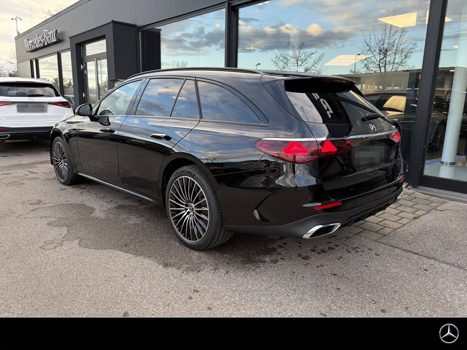 Mercedes-Benz E 450 d T 4M AMG Premium Air AHK Pano Sitzklima foto 3