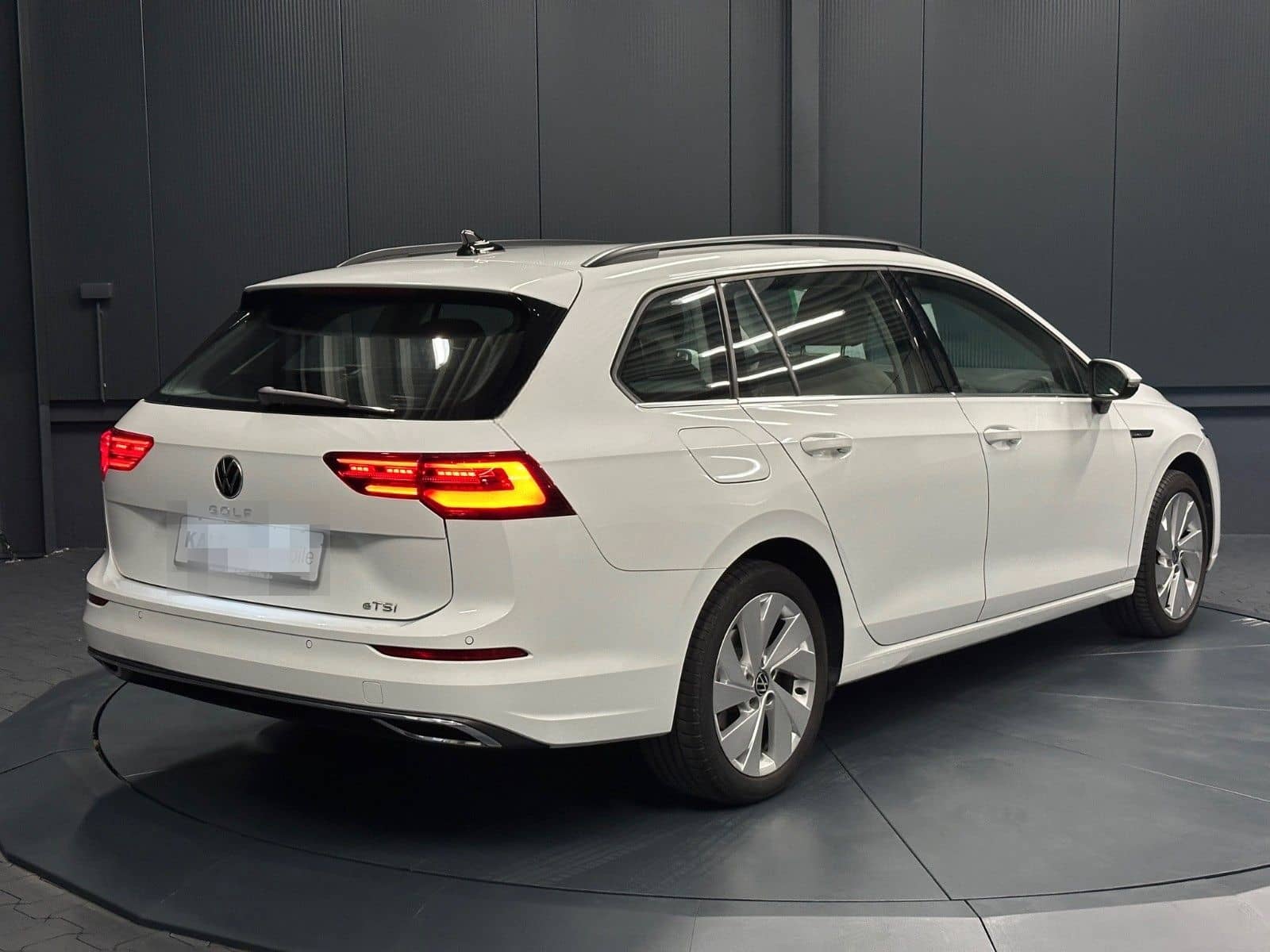 Volkswagen Golf Variant 1.5 eTSI Style *Standhzg*AHK*H&K*IQ foto 7