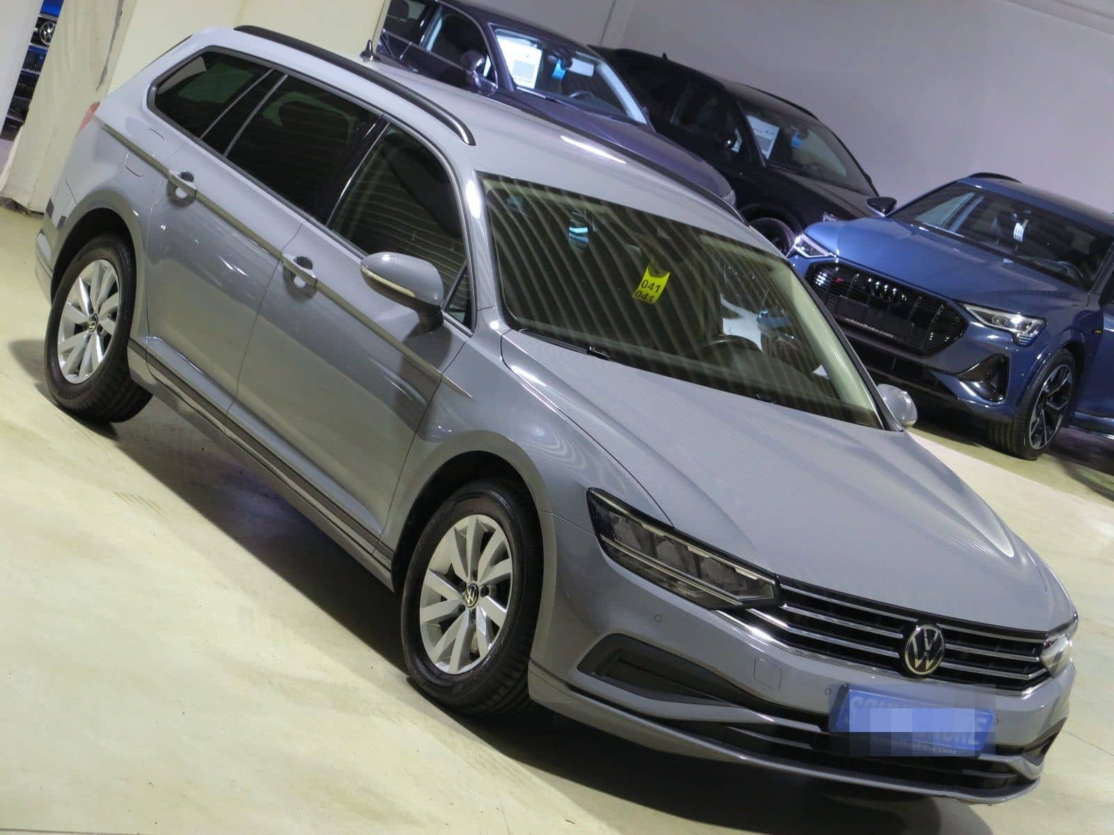Volkswagen Passat Variant 2.0 TDI SCR DSG7 Navi DAB ACC foto 9