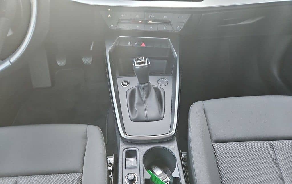 Audi A3 Sportback 30 TFSI *Navi* foto 9