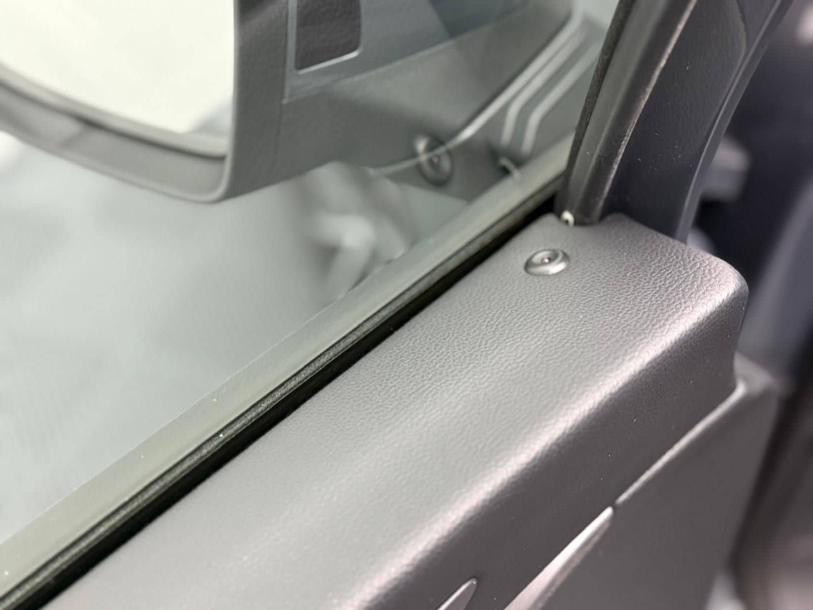 Volkswagen Golf Life 2,0 TDI STHZ Keyless ACC Navi LED  foto 17