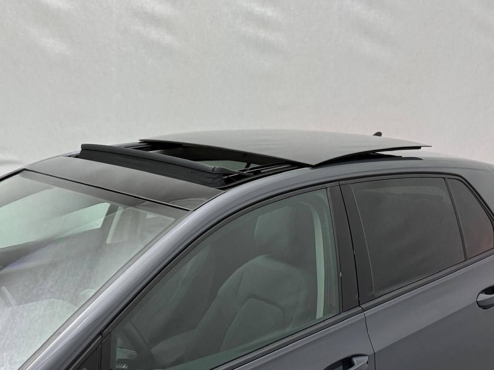 Volkswagen Golf Life 2,0 TDI STHZ Keyless ACC Navi LED  foto 5