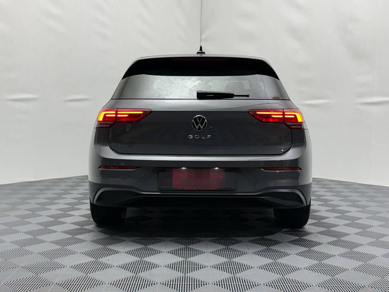 Volkswagen Golf Life 2,0 TDI STHZ Keyless ACC Navi LED  foto 9