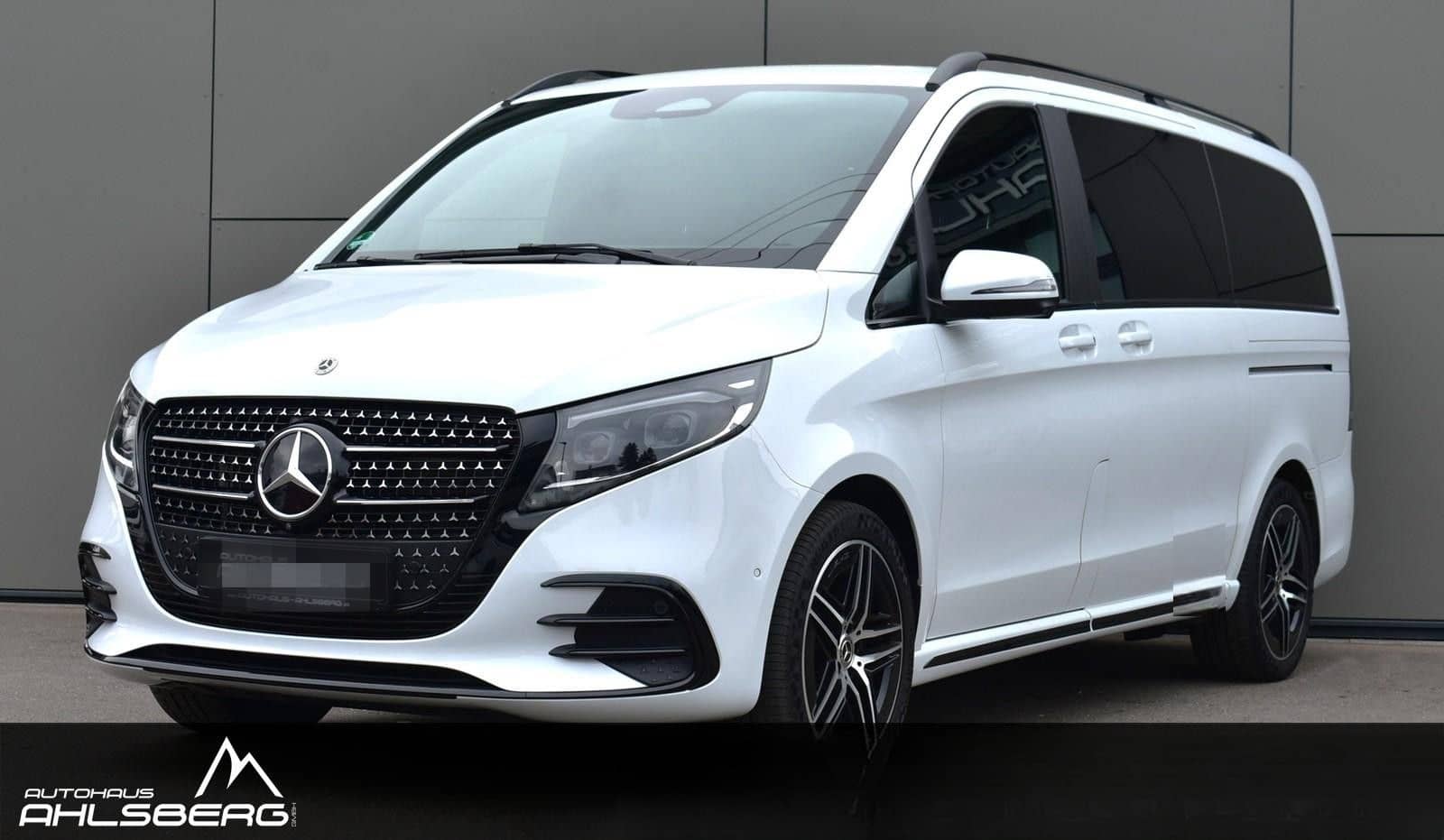 Mercedes-Benz V 300 d 4M EXCLUSIVE AMG DIST/360°/PANO/STAND/AI foto 1