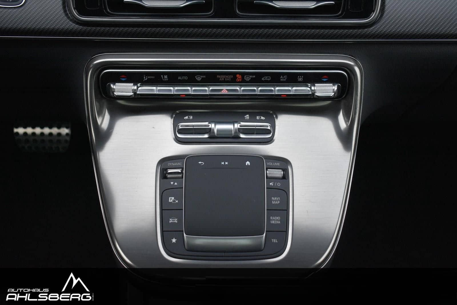 Mercedes-Benz V 300 d 4M EXCLUSIVE AMG DIST/360°/PANO/STAND/AI foto 15