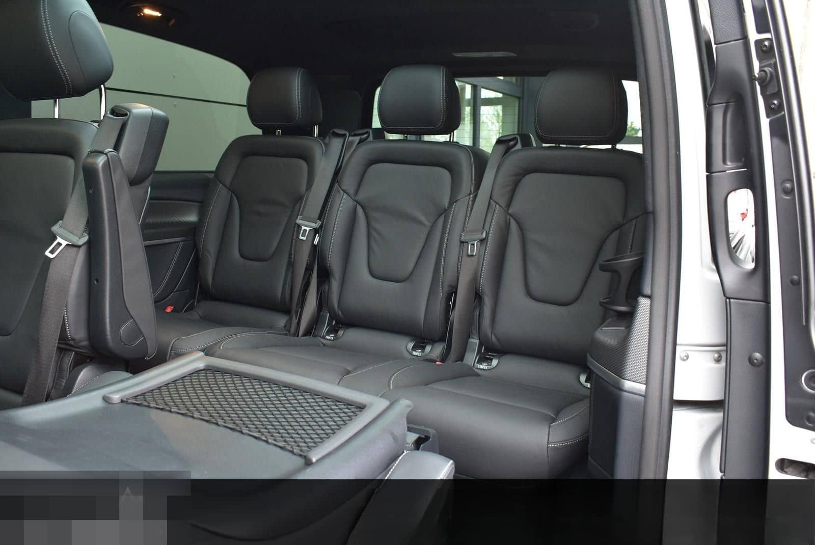 Mercedes-Benz V 300 d 4M EXCLUSIVE AMG DIST/360°/PANO/STAND/AI foto 23