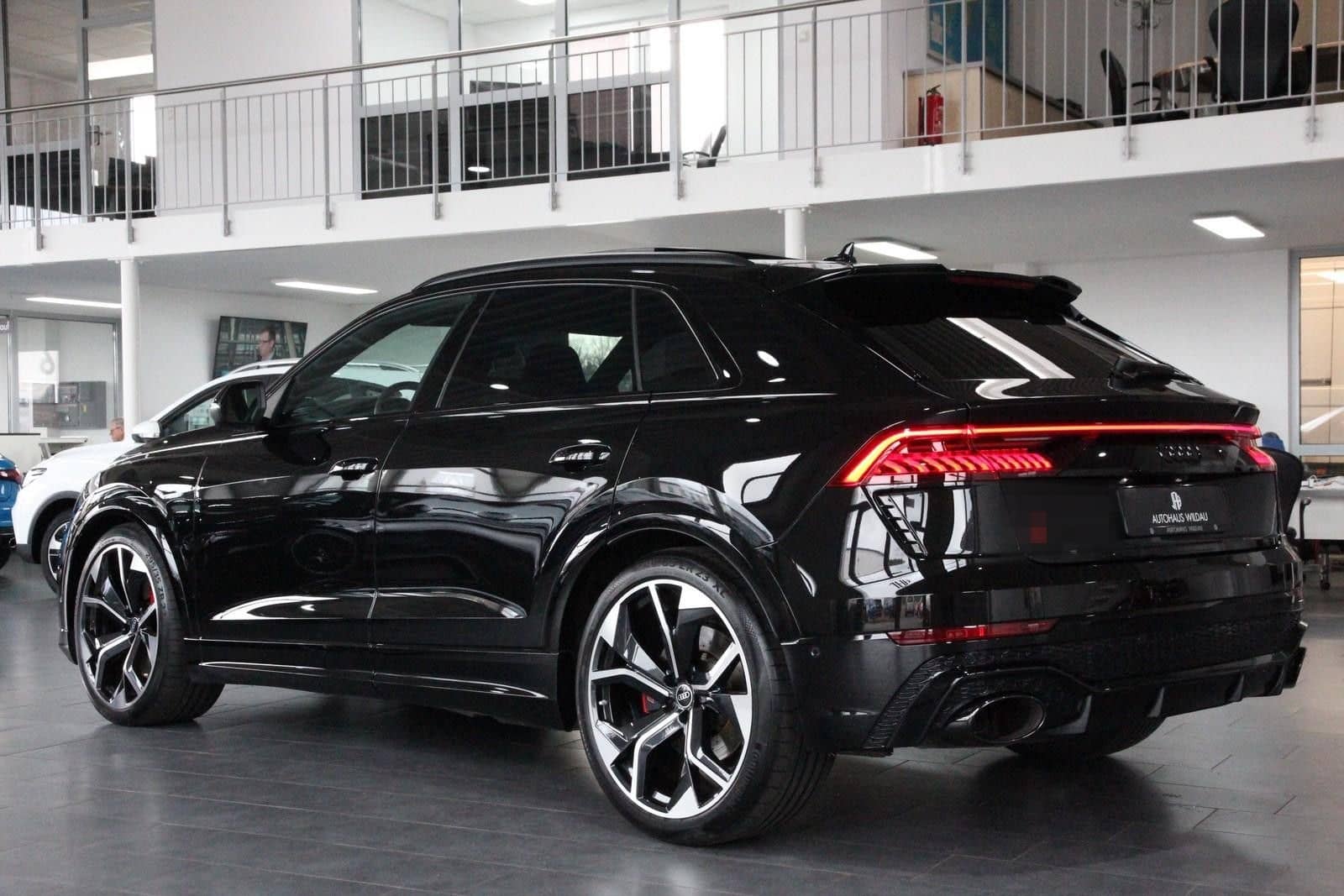 Audi RS Q8 4.0 TFSI quattro *PANO*HEAD-UP*B&O* foto 12