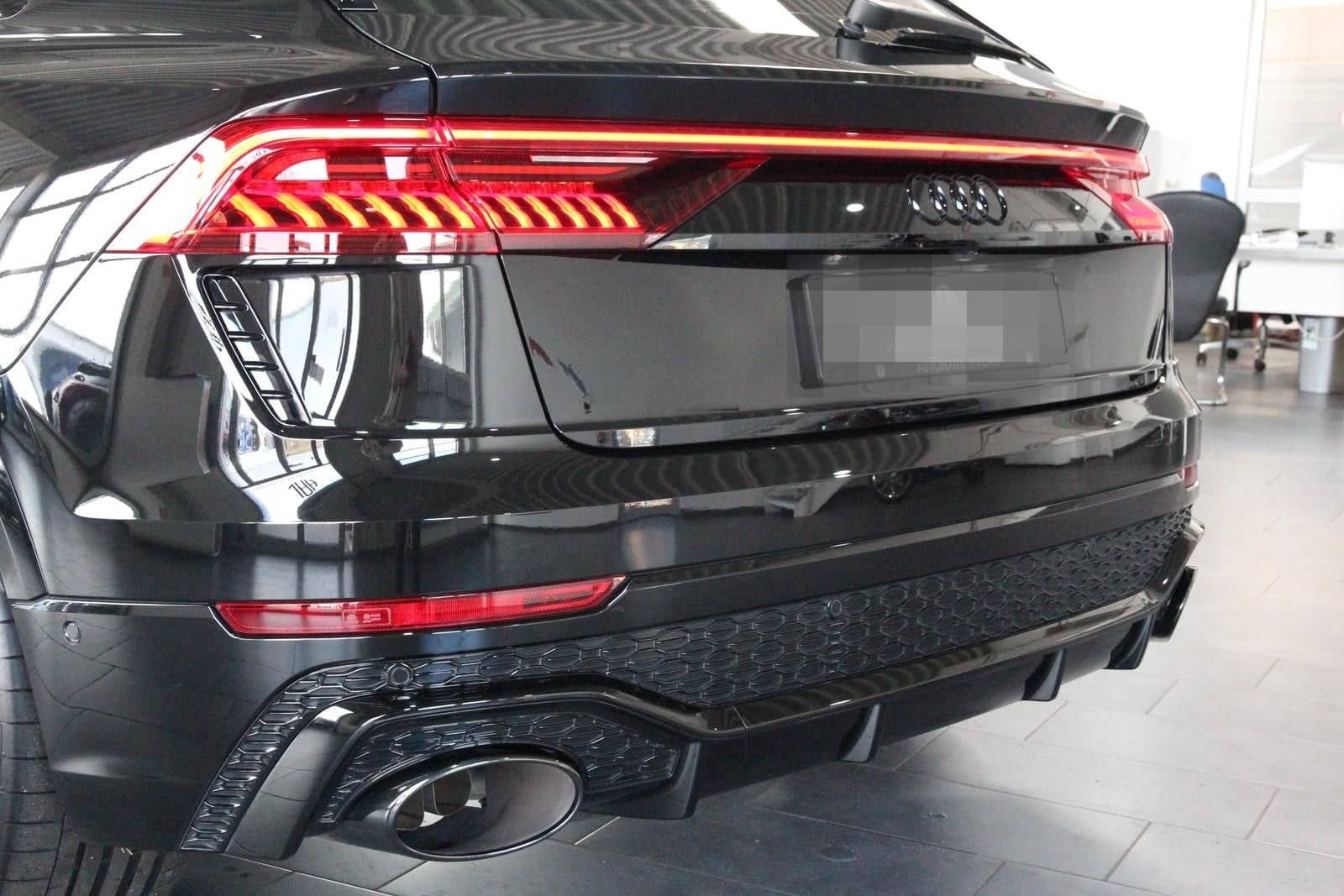 Audi RS Q8 4.0 TFSI quattro *PANO*HEAD-UP*B&O* foto 13