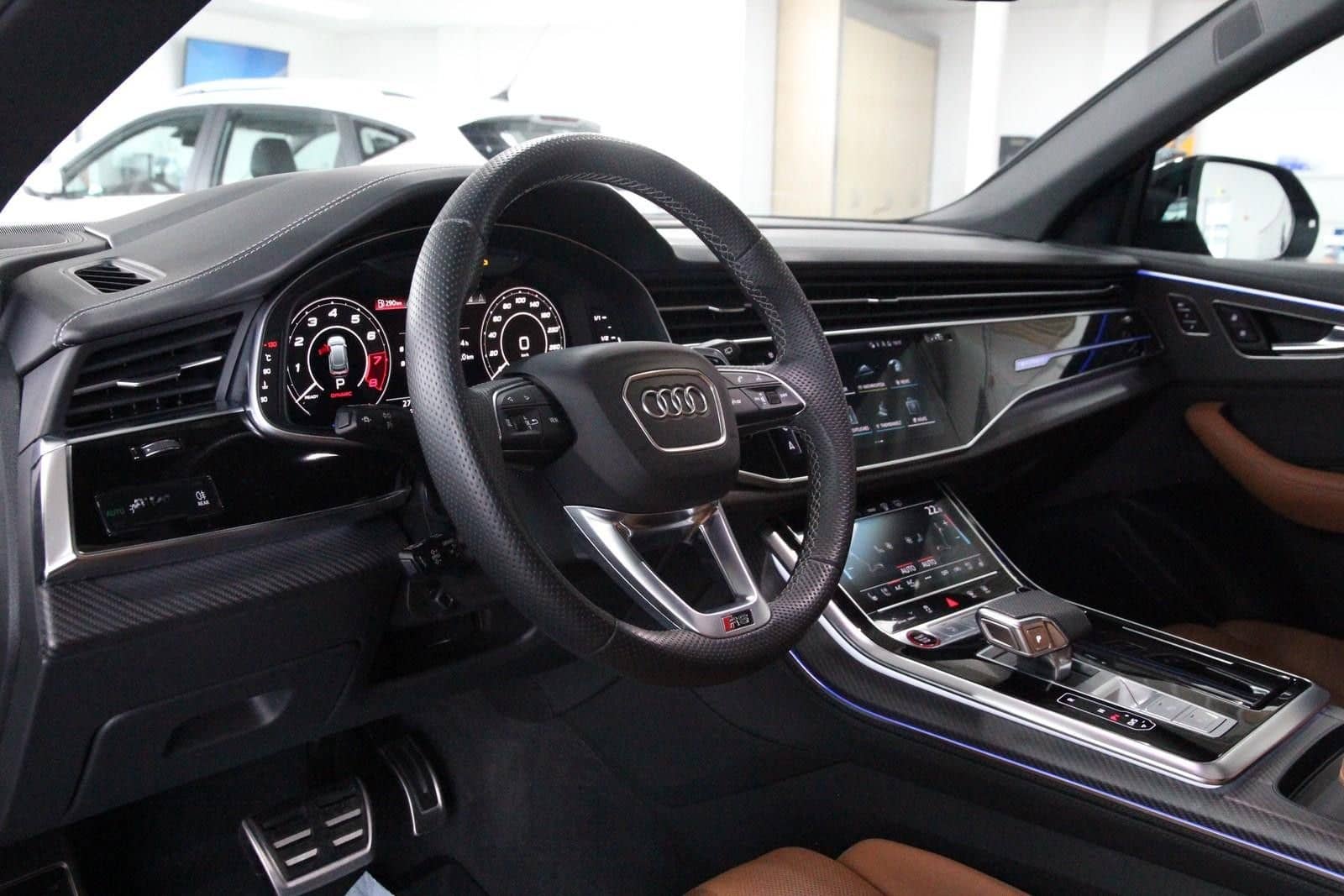 Audi RS Q8 4.0 TFSI quattro *PANO*HEAD-UP*B&O* foto 15