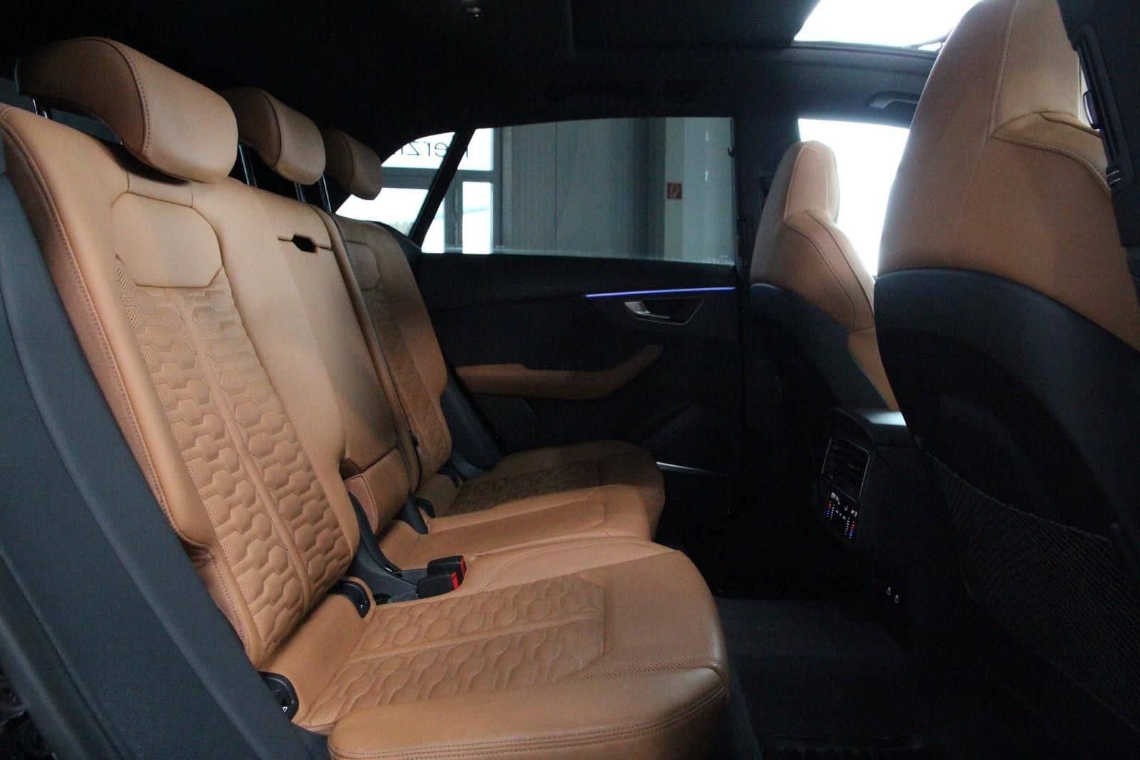 Audi RS Q8 4.0 TFSI quattro *PANO*HEAD-UP*B&O* foto 20