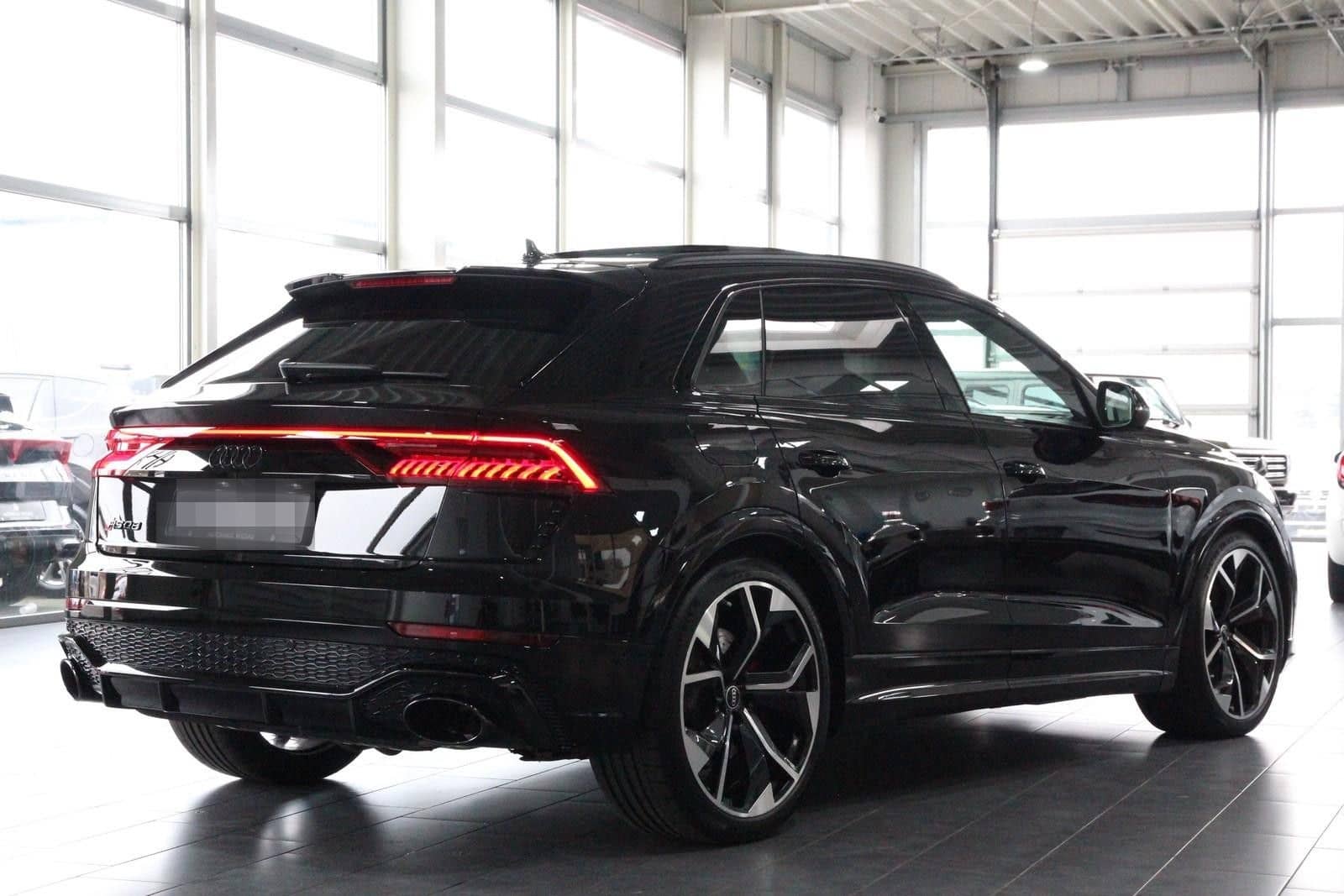 Audi RS Q8 4.0 TFSI quattro *PANO*HEAD-UP*B&O* foto 8