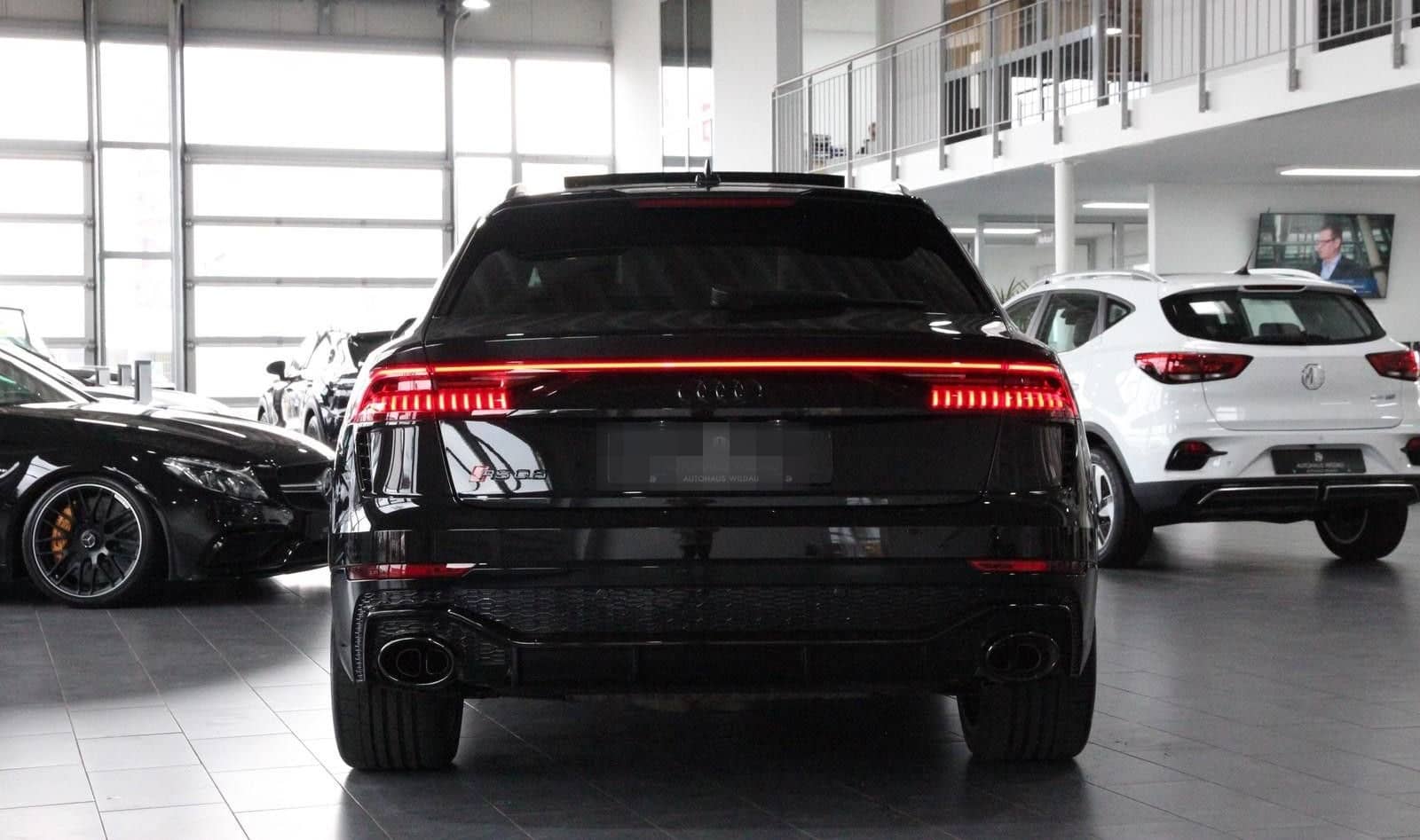 Audi RS Q8 4.0 TFSI quattro *PANO*HEAD-UP*B&O* foto 9