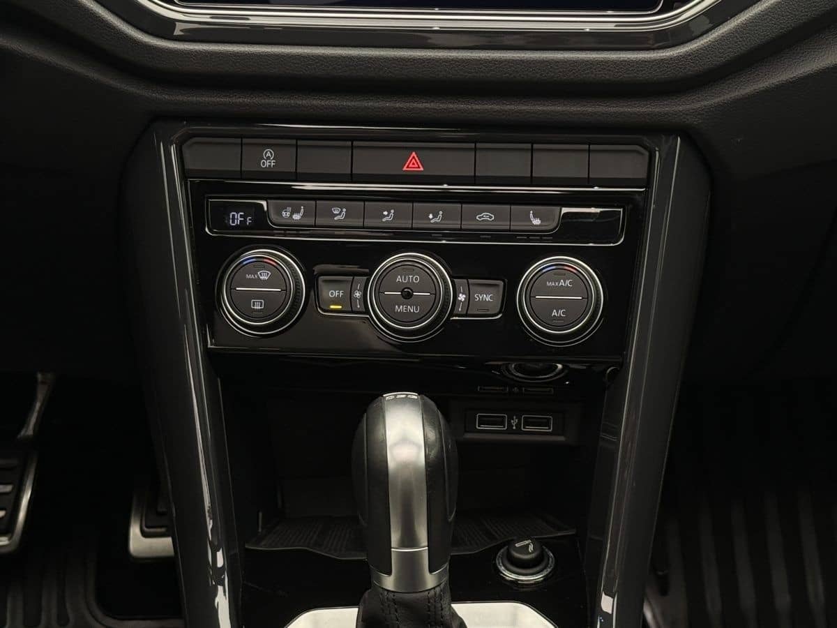 Volkswagen T-Roc 2.0 TSI DSG 4Motion Sport+PANO+LED+LEDER+ foto 23